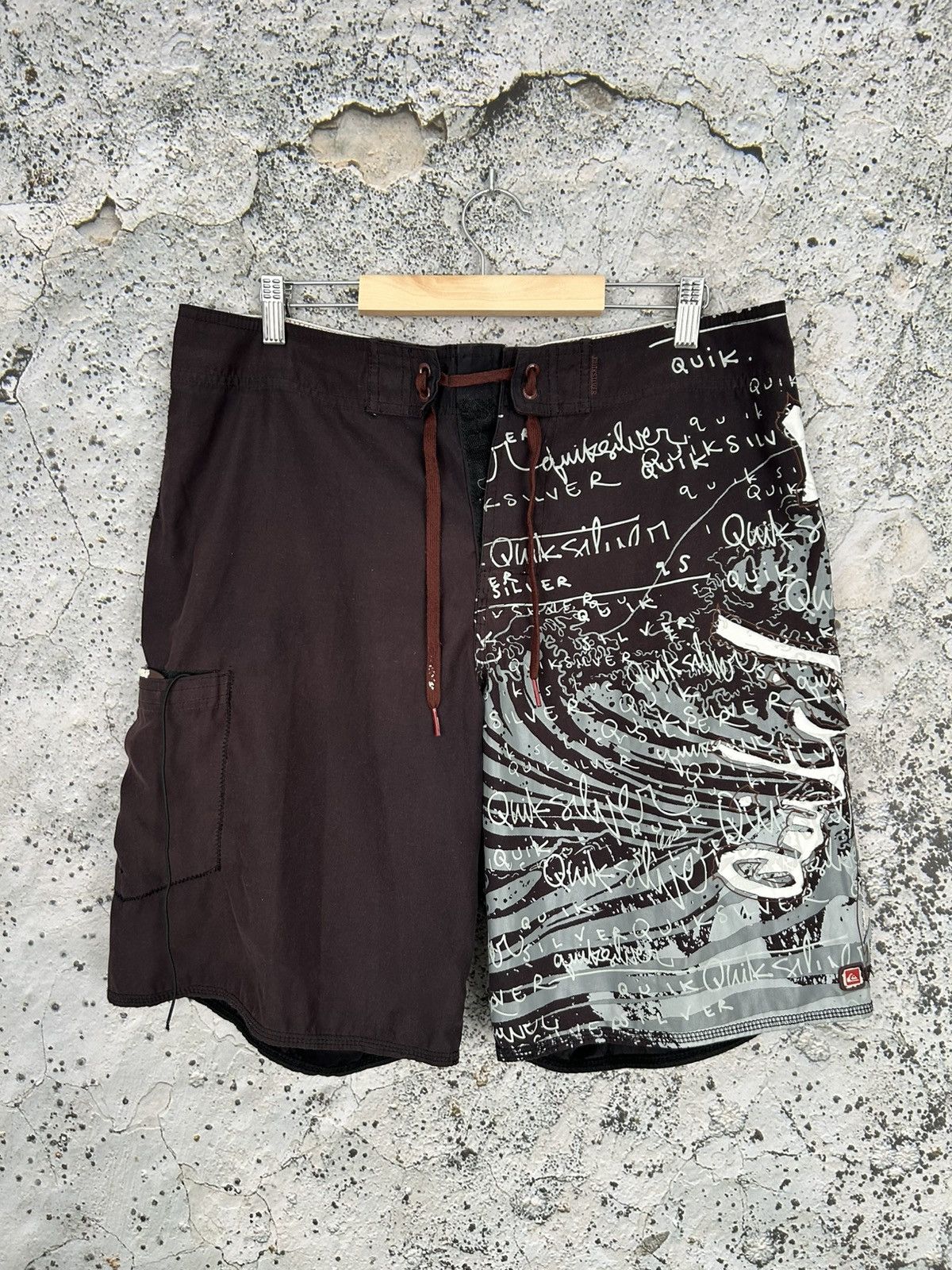 Quiksilver Vintage Quiksilver Surf Shorts Y2K 00s Streetwear Baggy Size US 32 / EU 48 - 1 Thumbnail