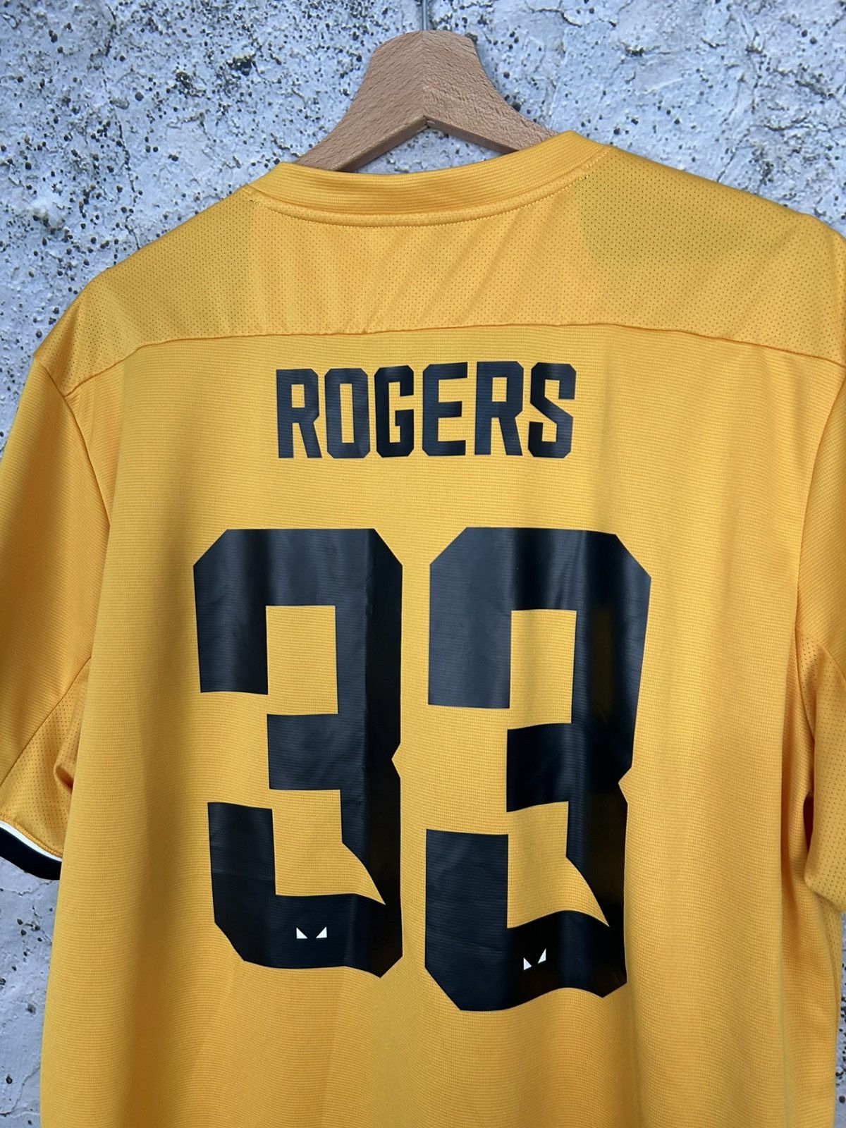 Castore Wolves Castore Football Soccer Jersey Sport Size US XL / EU 56 / 4 - 6 Thumbnail