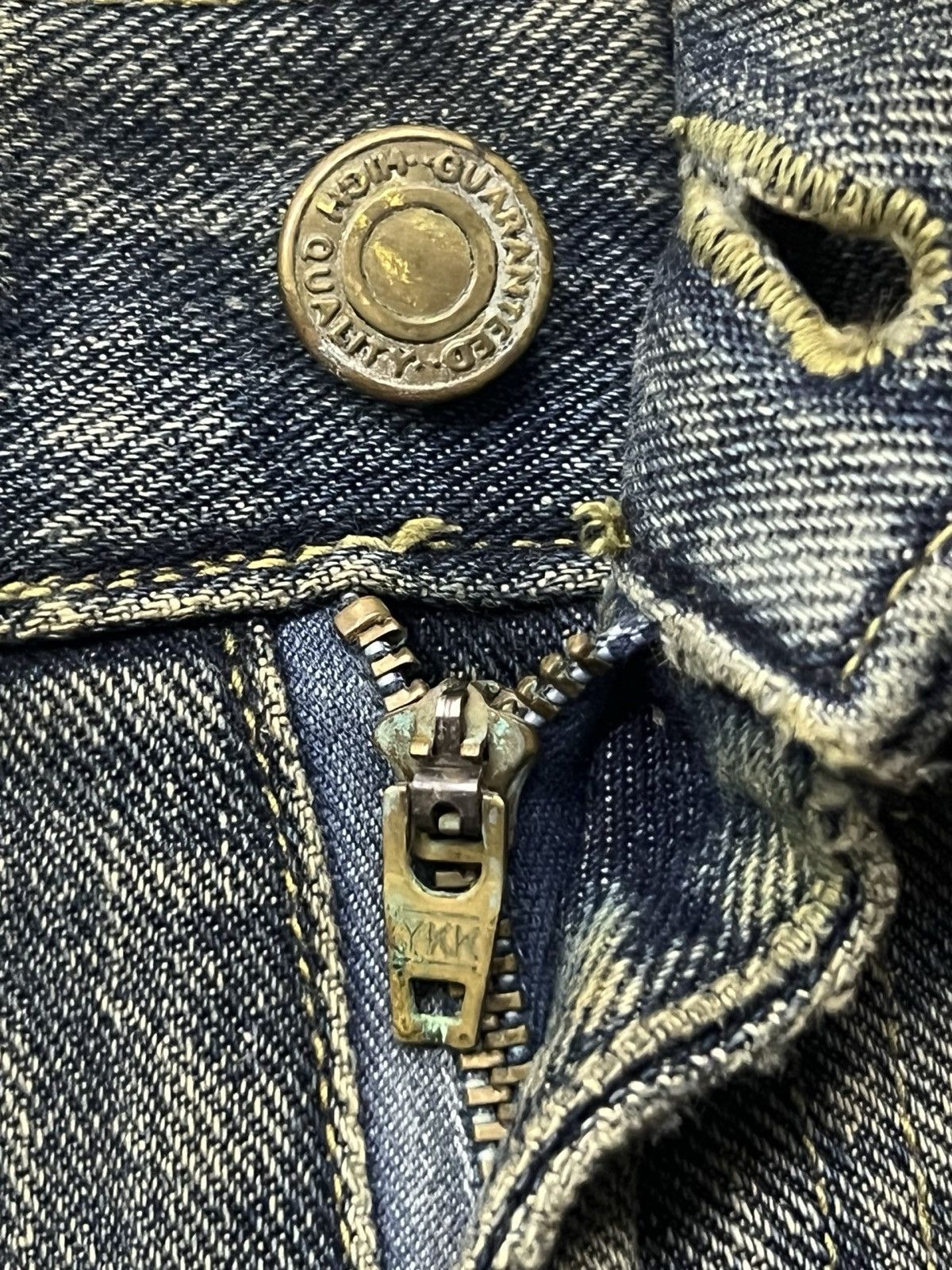 Japanese Brand Vintage Japanese Brand | Faded Mud Wash Distressed Jeans Size US 31 - 10 Thumbnail