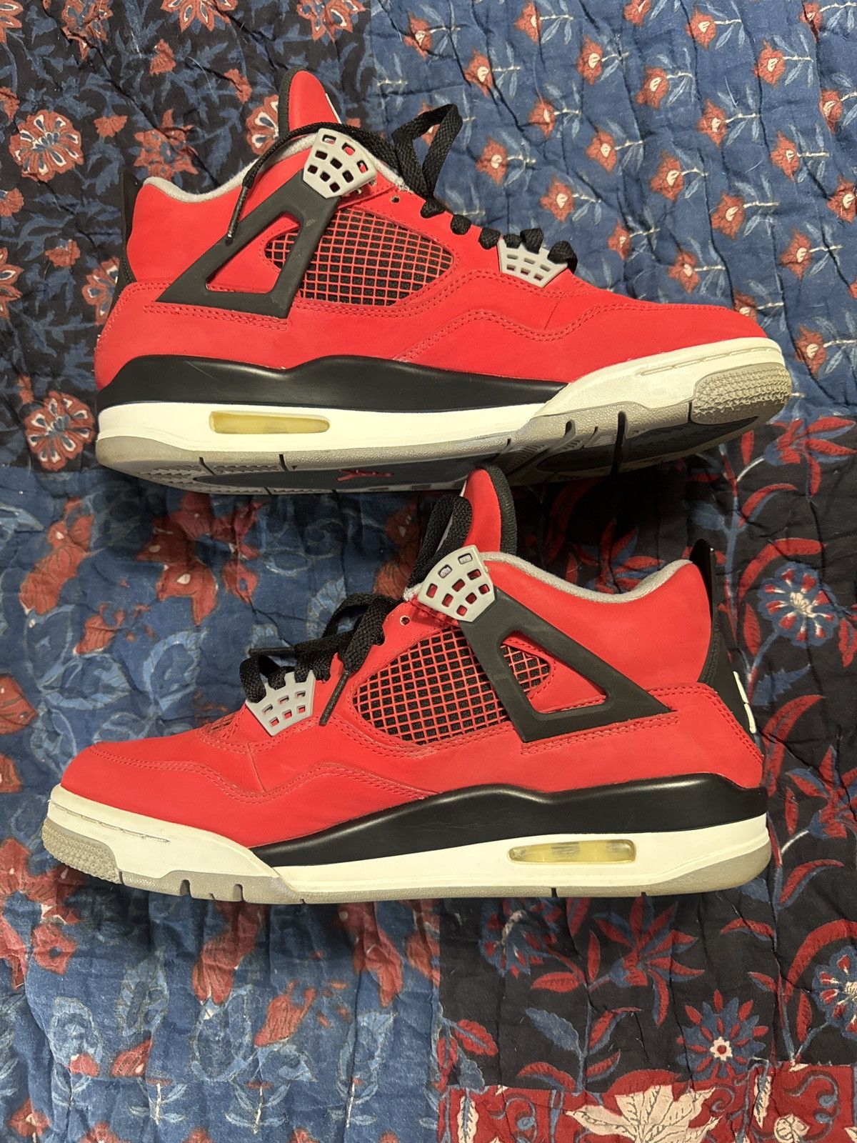 Size 8.5 - Jordan 4 Retro Toro Bravo 2013