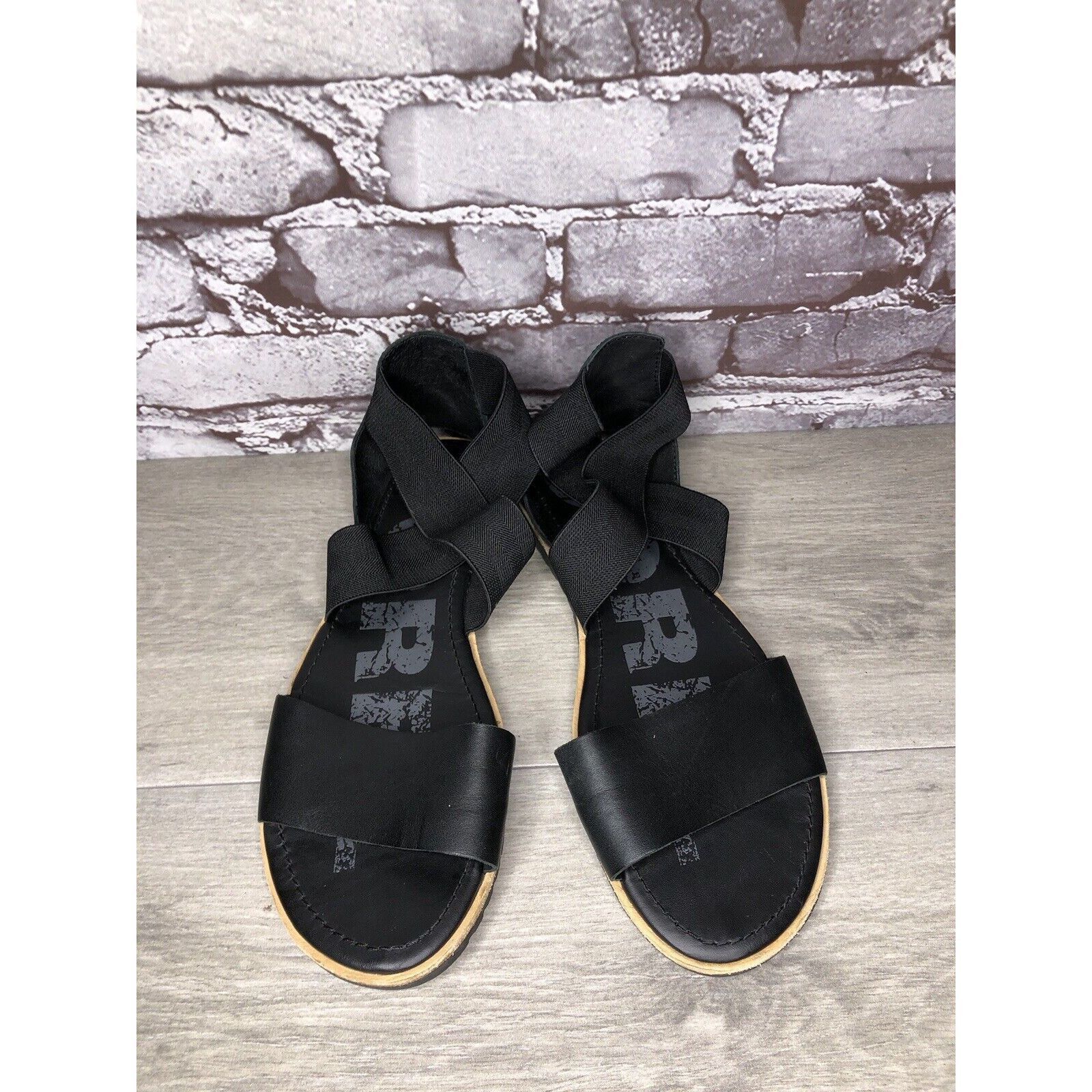 SOREL Sorel Med Ella Black Leather Cross Ankle Strap Flat Sandals Size US 10 / IT 40 - 17 Thumbnail