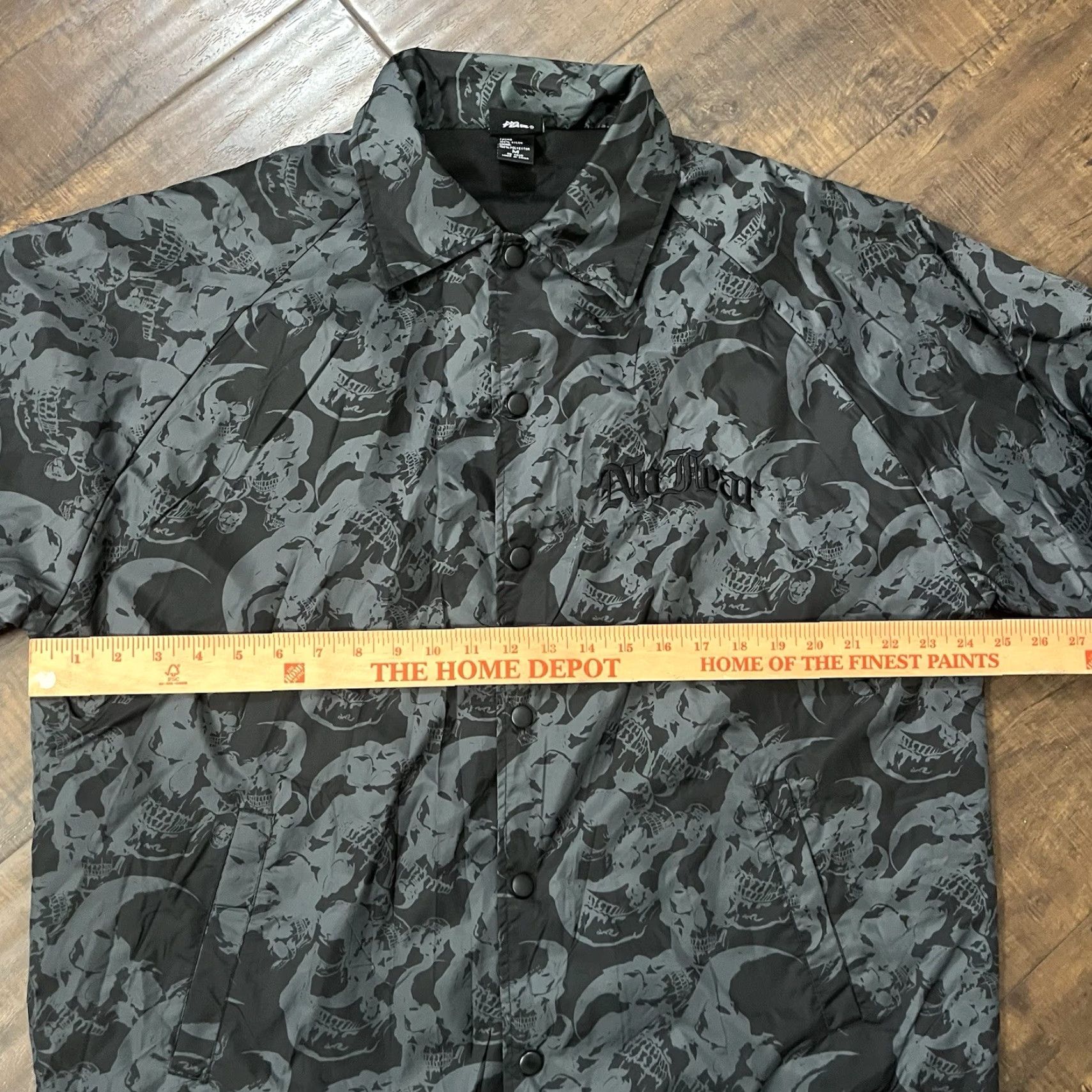 No Fear VINTAGE No Fear Windbreaker Jacket Men M Black Skull AOP Grunge Emo Motocross Descends Snaps 100% Nylon Size US M / EU 48-50 / 2 - 6 Thumbnail