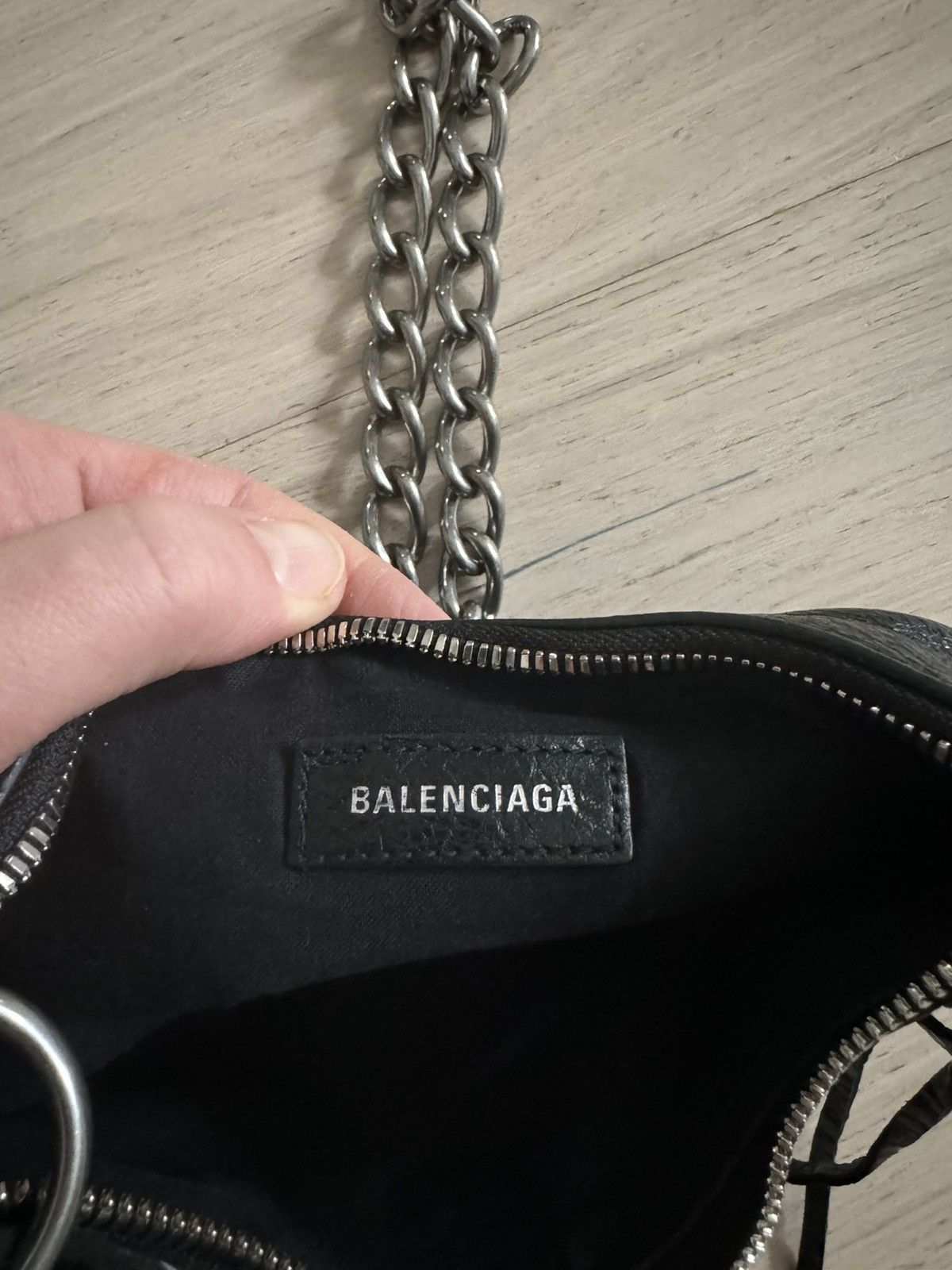 Balenciaga Balenciaga Le Cagole Xs Shoulder Bag in Black Size ONE SIZE - 7 Thumbnail
