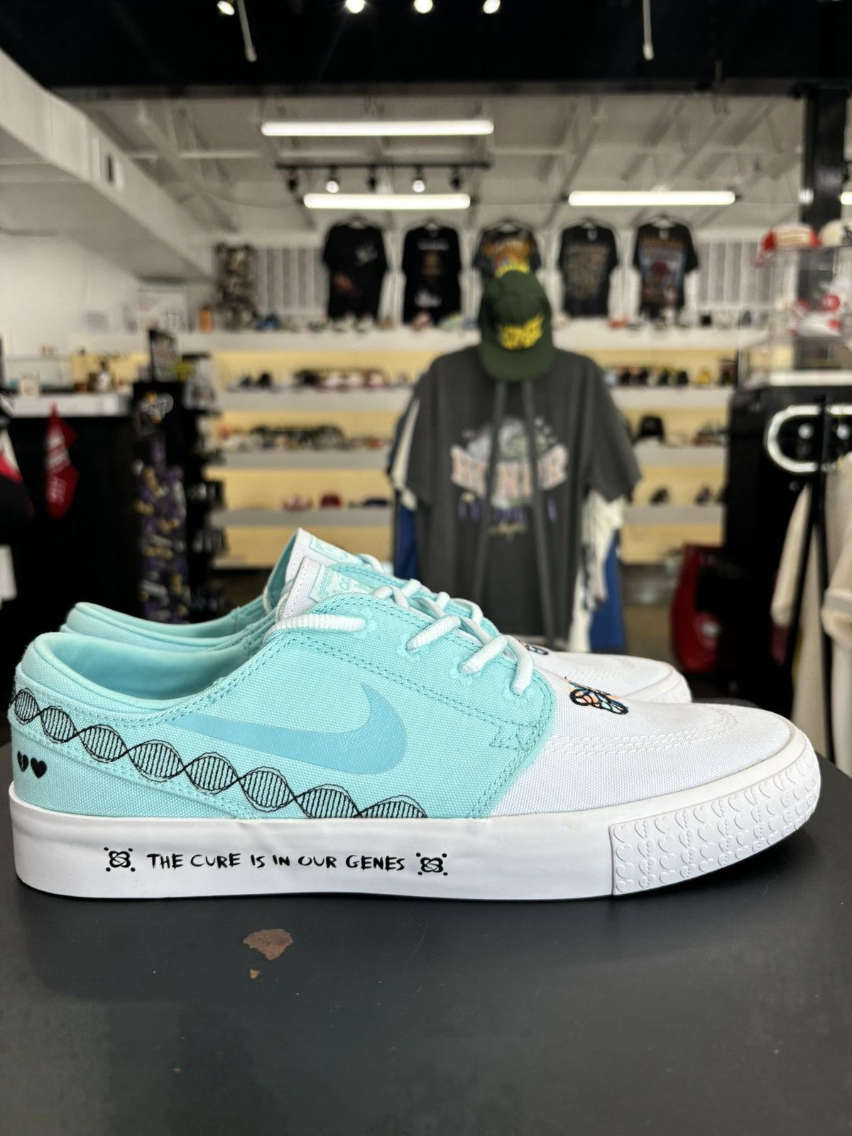 Nike Nike SB Zoom Doernbecher Stefan Janoski size 10 Size US 10 / EU 43 - 7 Thumbnail