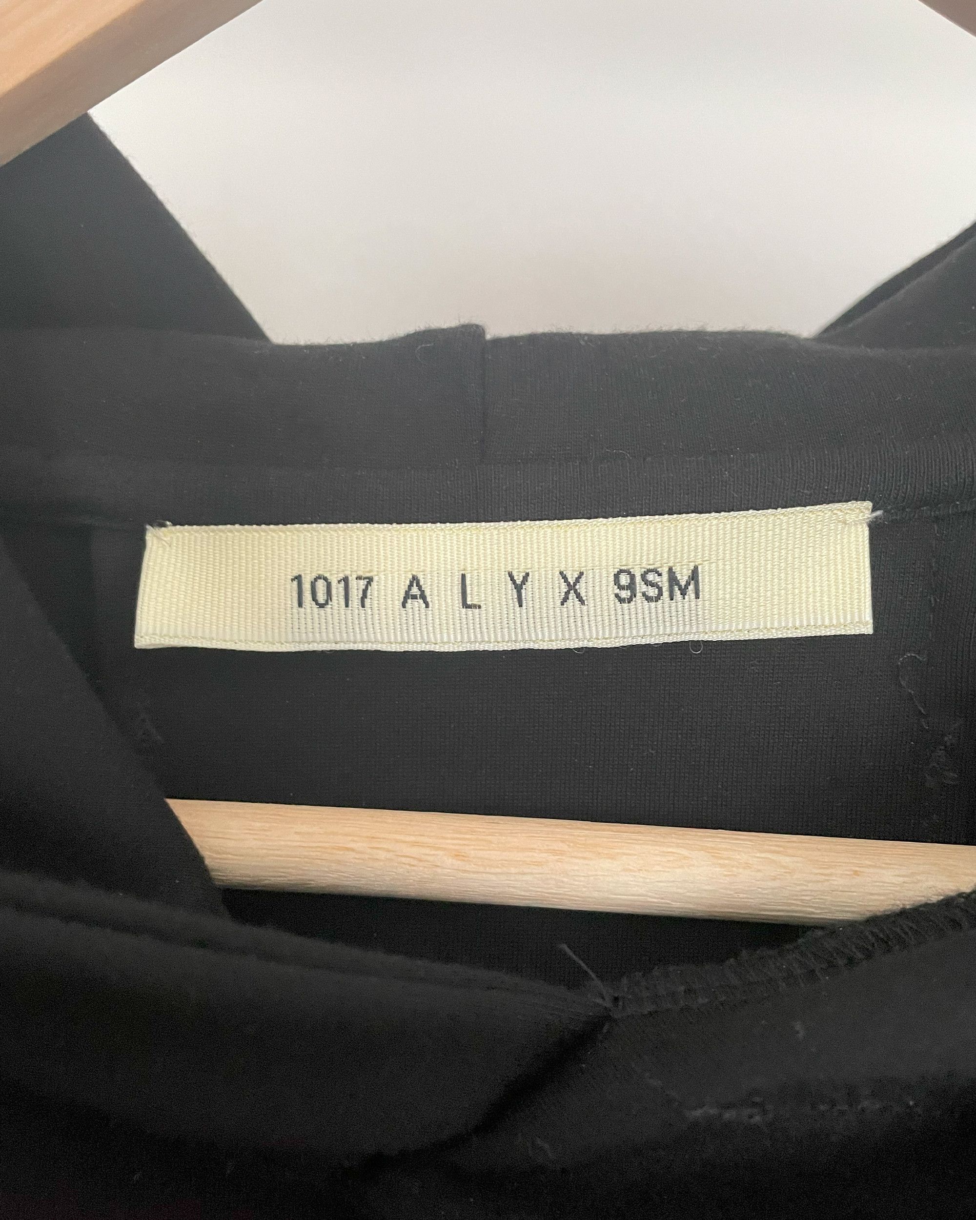 1017 ALYX 9SM Alyx Buckle Detail Hoodie Size US M / EU 48-50 / 2 - 3 Thumbnail