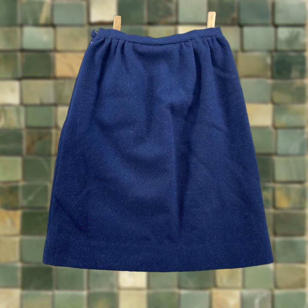 Pendleton VINTAGE Pendleton Skirt Women's 8 Navy Wool Midi A-Line Solid 90s Librarian Classic Office 90s Women Size 30" / US 8 / IT 44 - 1 Thumbnail