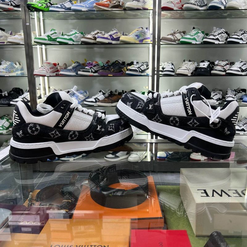Louis Vuitton Louis Vuitton Trainer Maxi Black and White Sneakers -2508 Size US 8.5 / EU 41-42 - 8 Thumbnail