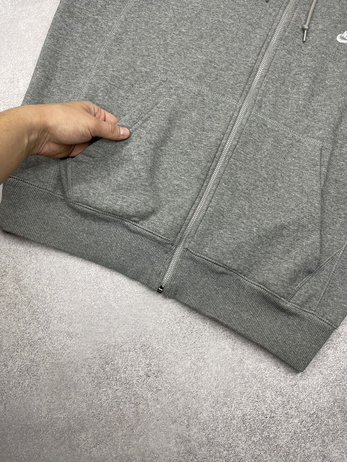 Nike Vintage Nike Zip Hoodie Grey Drill Little Logo Swoosh Y2K TN Size US L / EU 52-54 / 3 - 6 Thumbnail