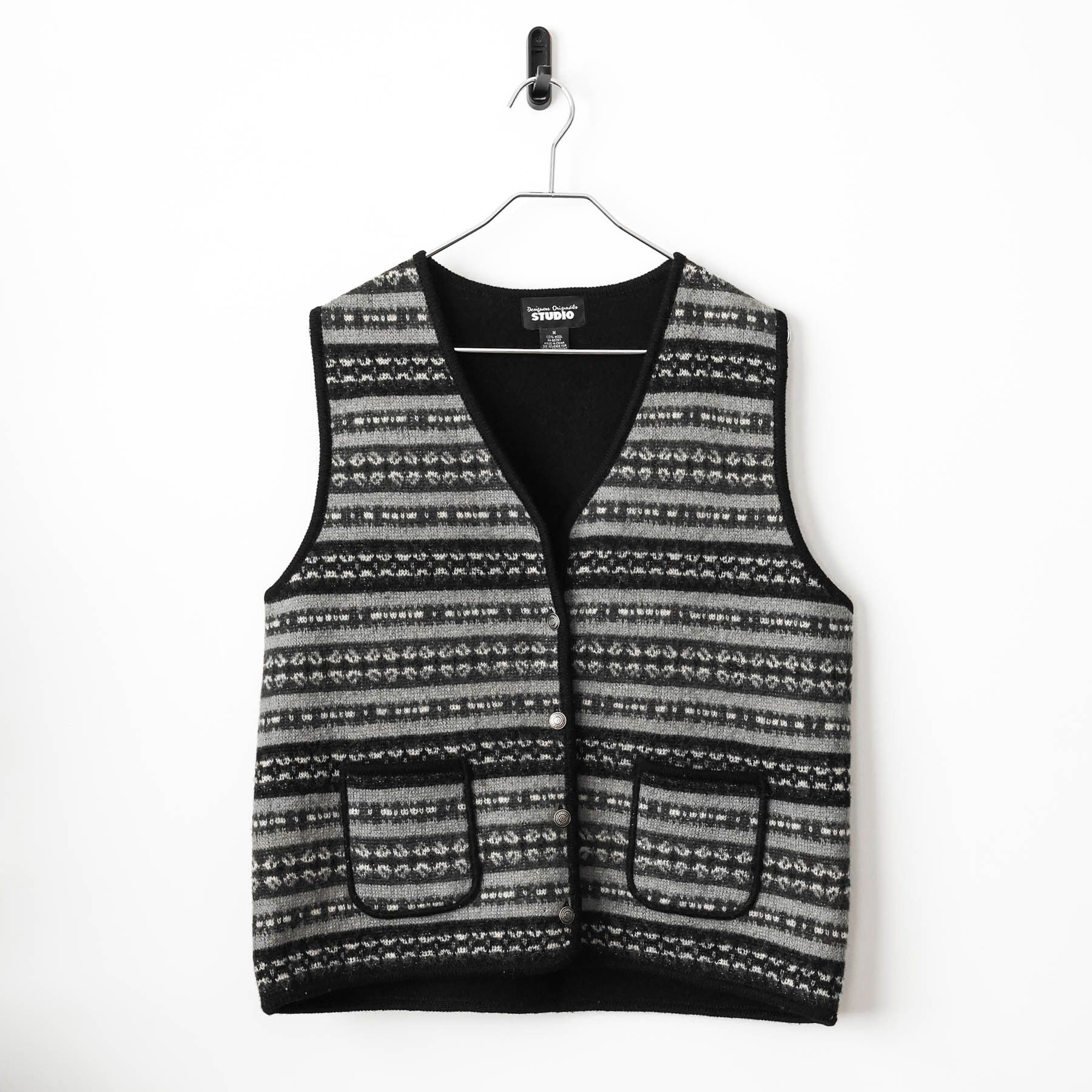 Vintage True Vintage Textile Patter Genuine Wool Sweater Vest Size US M / EU 48-50 / 2 - 1 Thumbnail