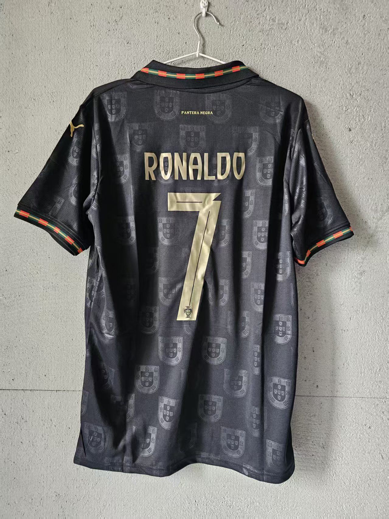 Other 2025 26 Portugal #7 C Ronaldo Jersey Away Size US M / EU 48-50 / 2 - 2 Thumbnail