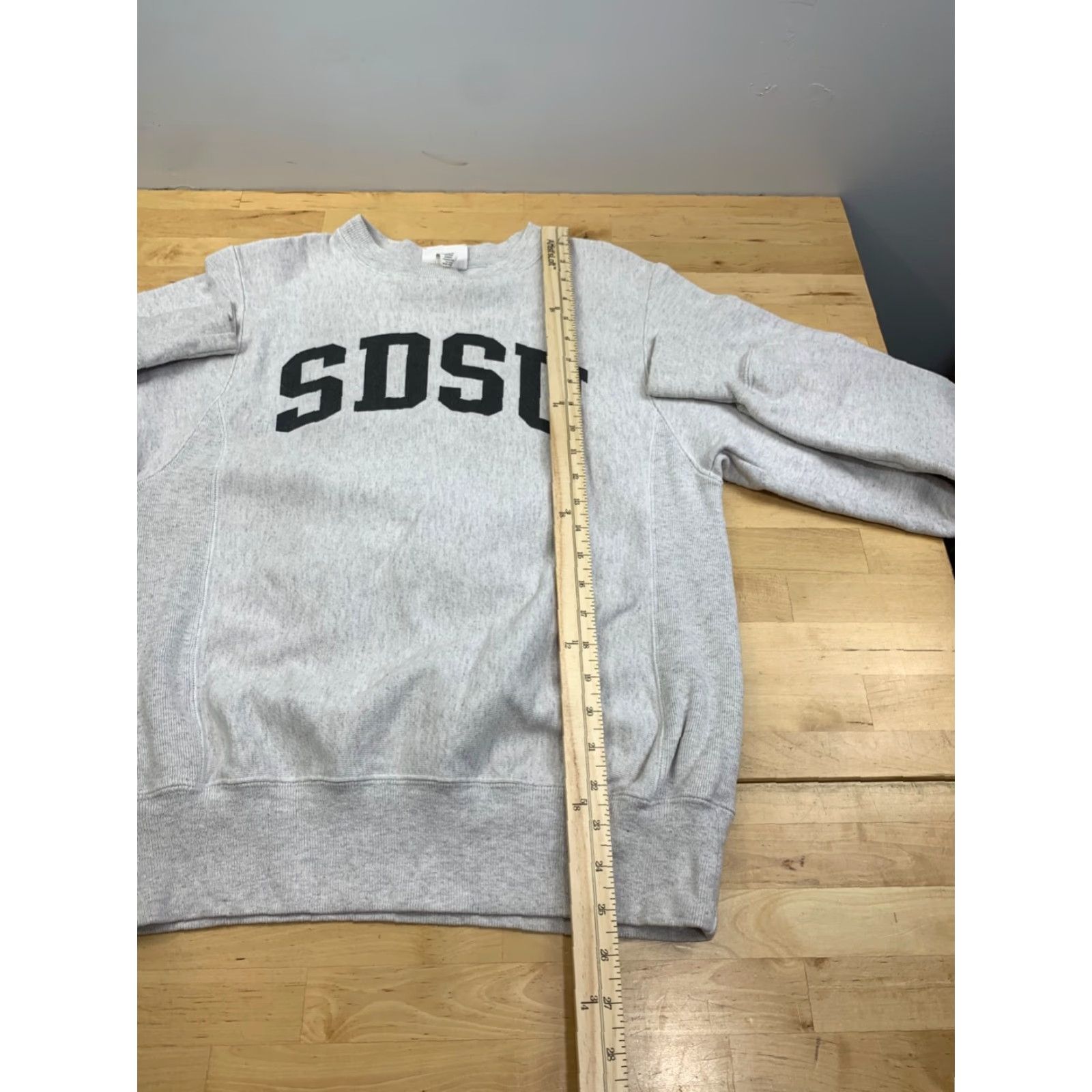 Champion VINTAGE Champion Reverse Weave San Diego State Aztec Pullover Sweatshirt Adult XS Gray Aztec College Mens XS Size US XS / EU 42 / 0 - 4 Thumbnail