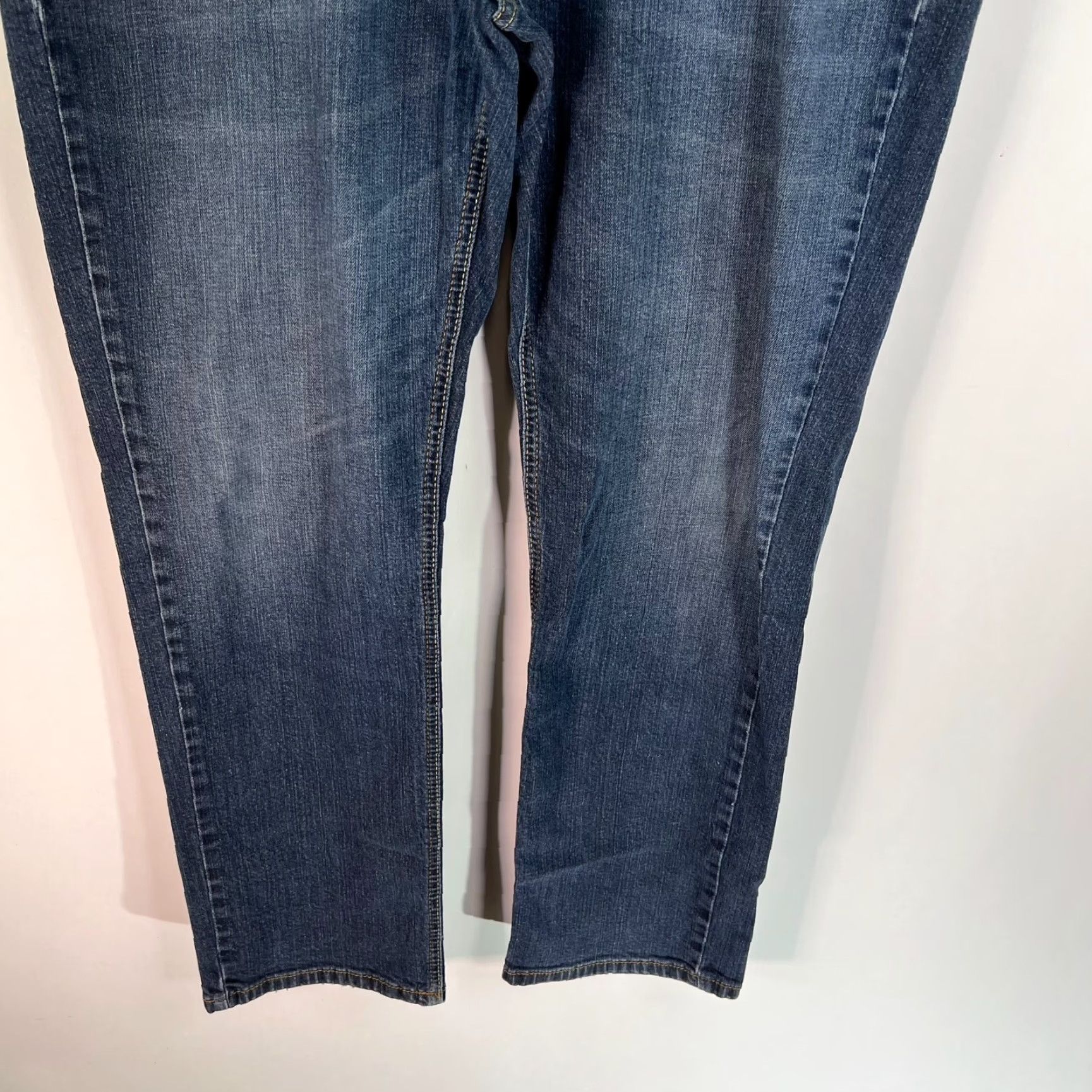 Levi's Levi's Signature Series Jeans Mens 38 Blue Denim Athletic Fit Straight 90s Size US 38 / EU 54 - 3 Thumbnail