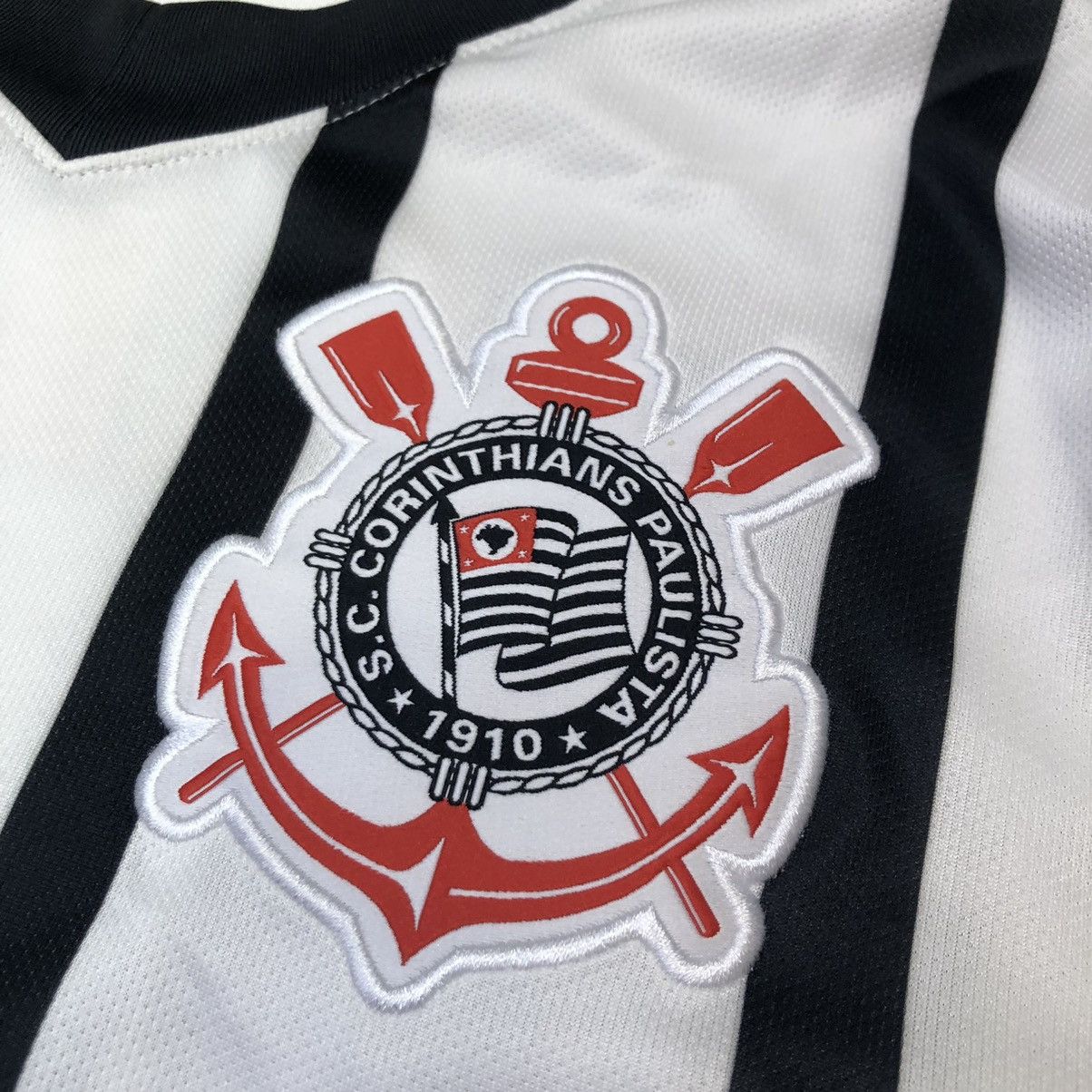 Nike Corinthians 14/15 home shirt Size US M / EU 48-50 / 2 - 5 Thumbnail