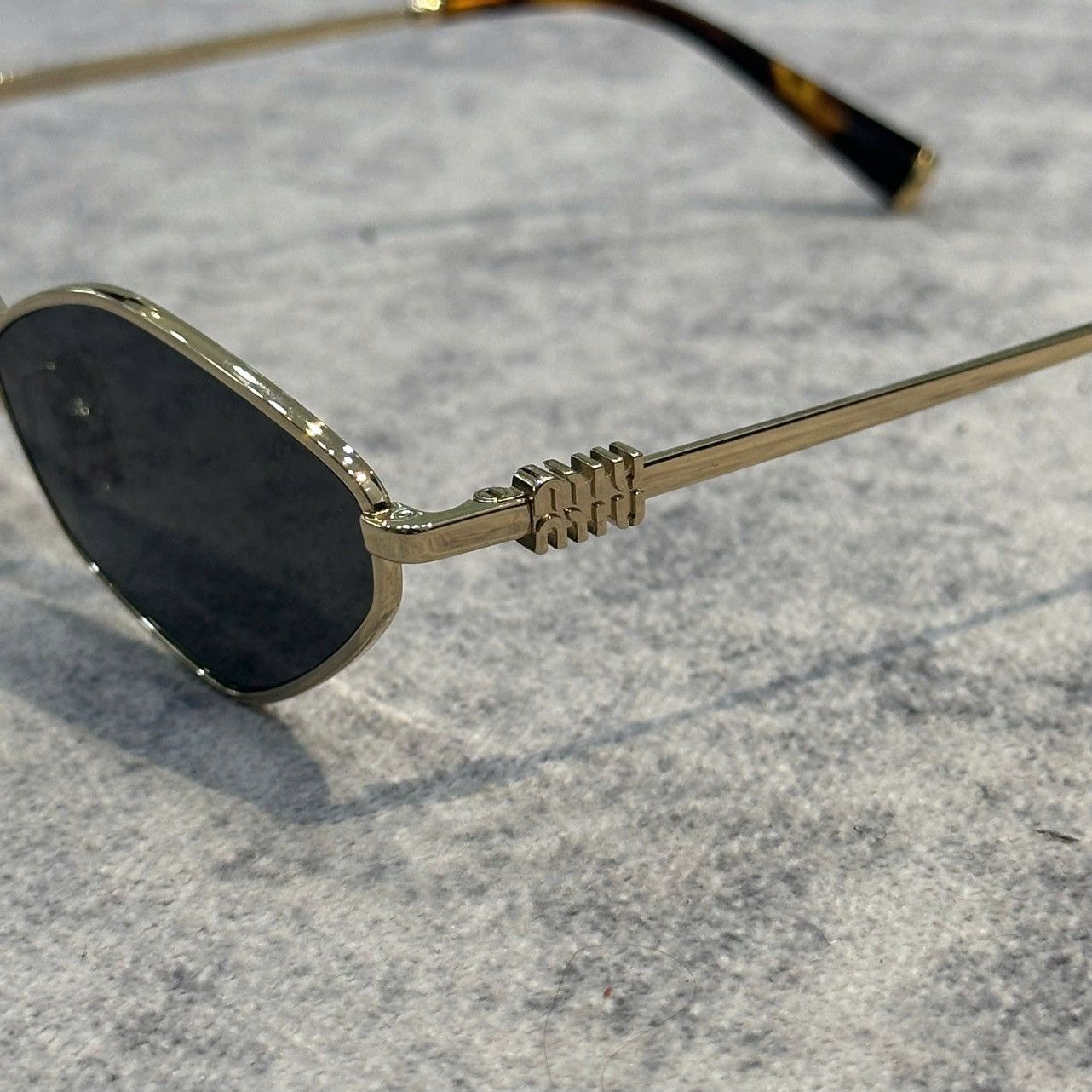 Miu Miu MIU MIU 0MU 56ZS ZVN5S0 Size ONE SIZE - 2 Thumbnail
