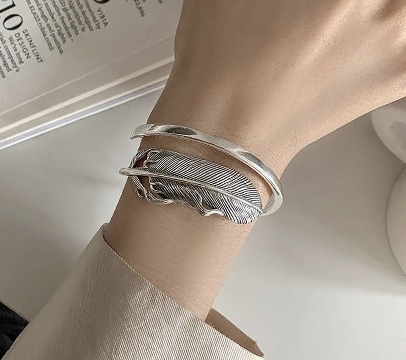 Jewelry × Vintage Feather Design Cuff Bracelet 🪷 Size ONE SIZE - 1 Thumbnail