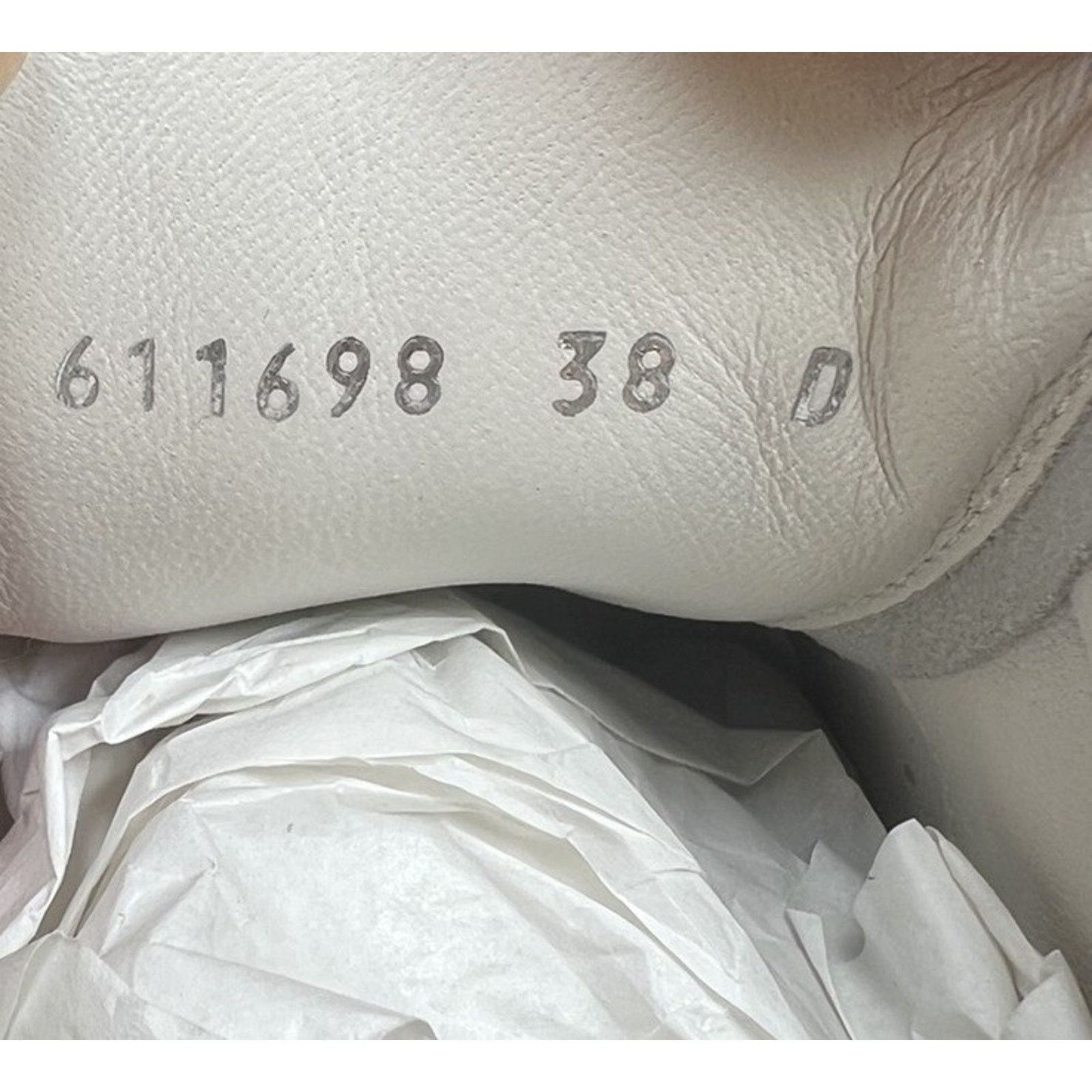 Alexander McQueen Size 38EU/8W - Alexander McQueen Clear Sole Sneakers🧡 Size US 8 / IT 38 - 8 Thumbnail