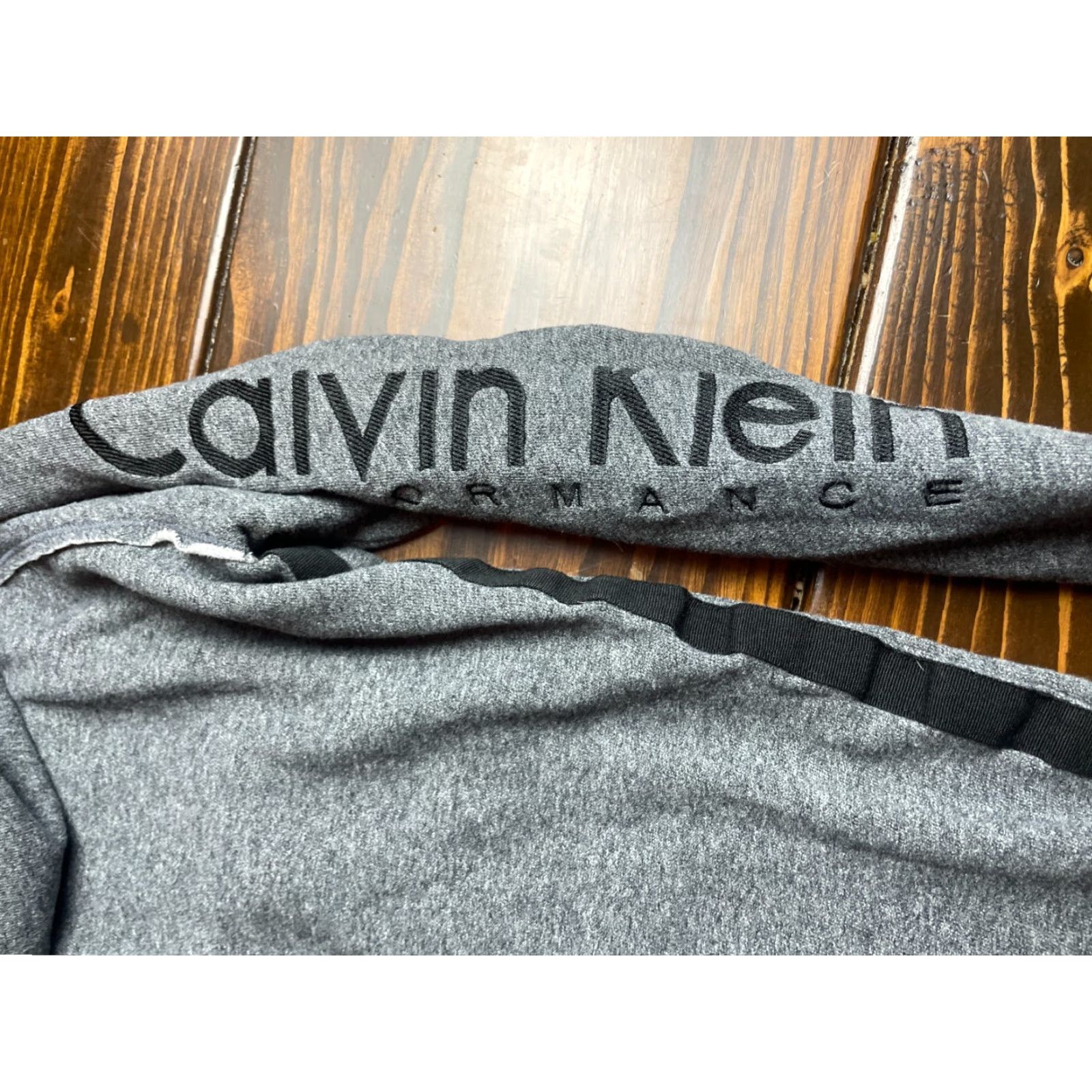 Calvin Klein Calvin Klein Sweater Women's Medium Gray Cowlneck Activewear Drawstring Pullover (Regular) Womens Size M / US 6-8 / IT 42-44 - 5 Thumbnail