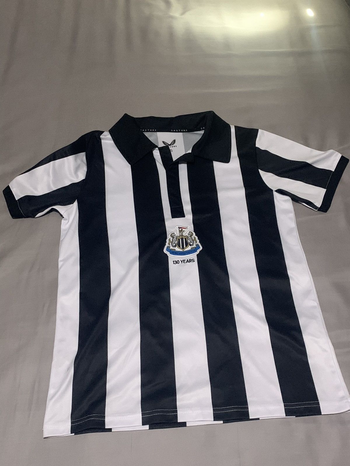Castore 130th Anniversary Newcastle Jersey Size US M / EU 48-50 / 2 - 1 Thumbnail