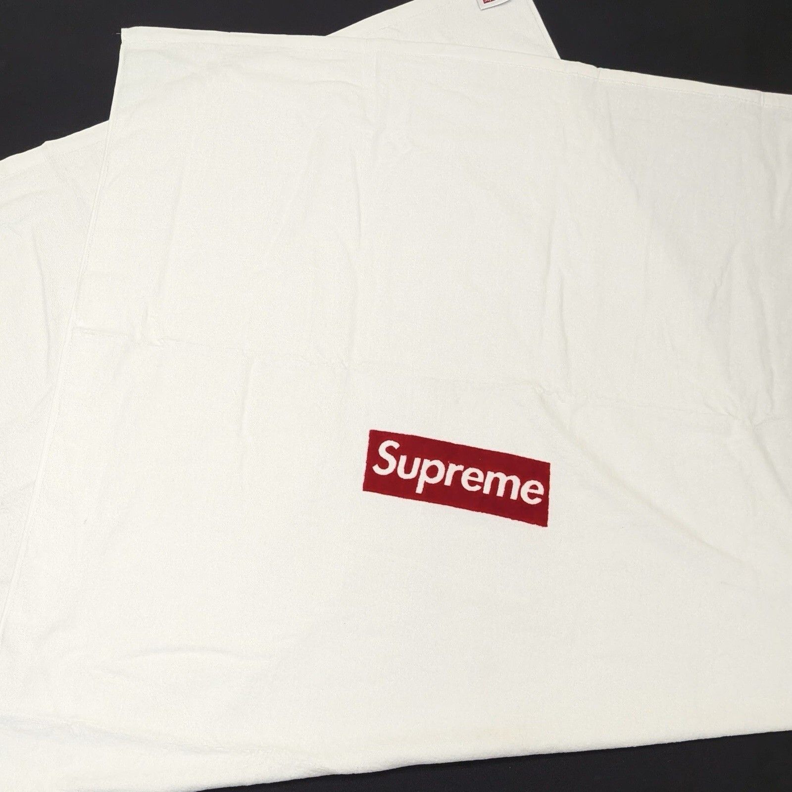 Supreme Supreme Red Beach Towel Box Logo | Grailed