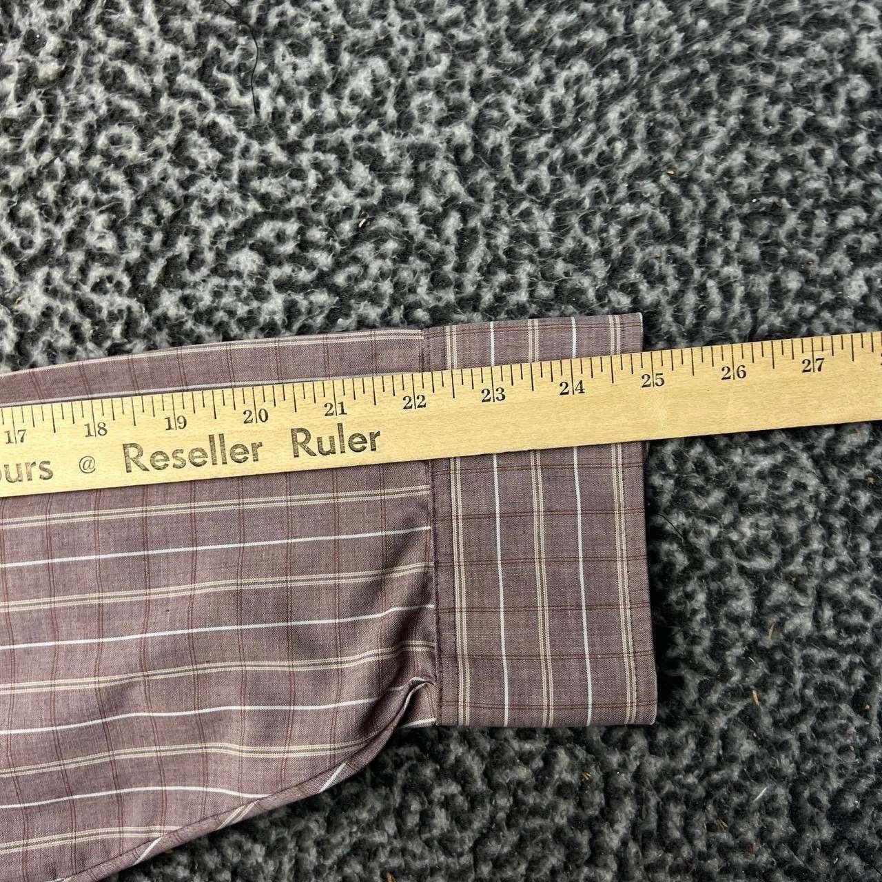 Van Heusen Van Heusen Button Down Men 16 1/2 34-35 Brown Plaid Collared Size US L / EU 52-54 / 3 - 8 Thumbnail