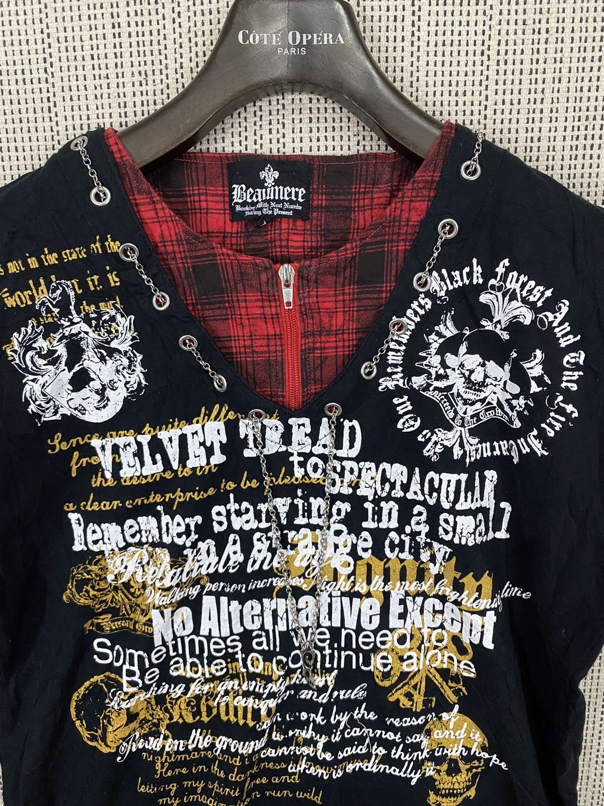 If Six Was Nine Beaumere double tshirt skull design with necklace very rare Size US L / EU 52-54 / 3 - 8 Thumbnail