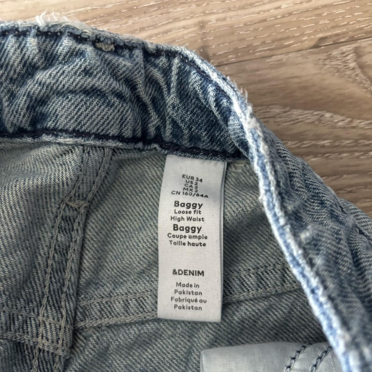 Japanese Brand Crazy Vintage Y2K/2000s Baggy Light Wash Skater Denim Jeans! 25x30 Size US 26 / EU 42 - 8 Thumbnail