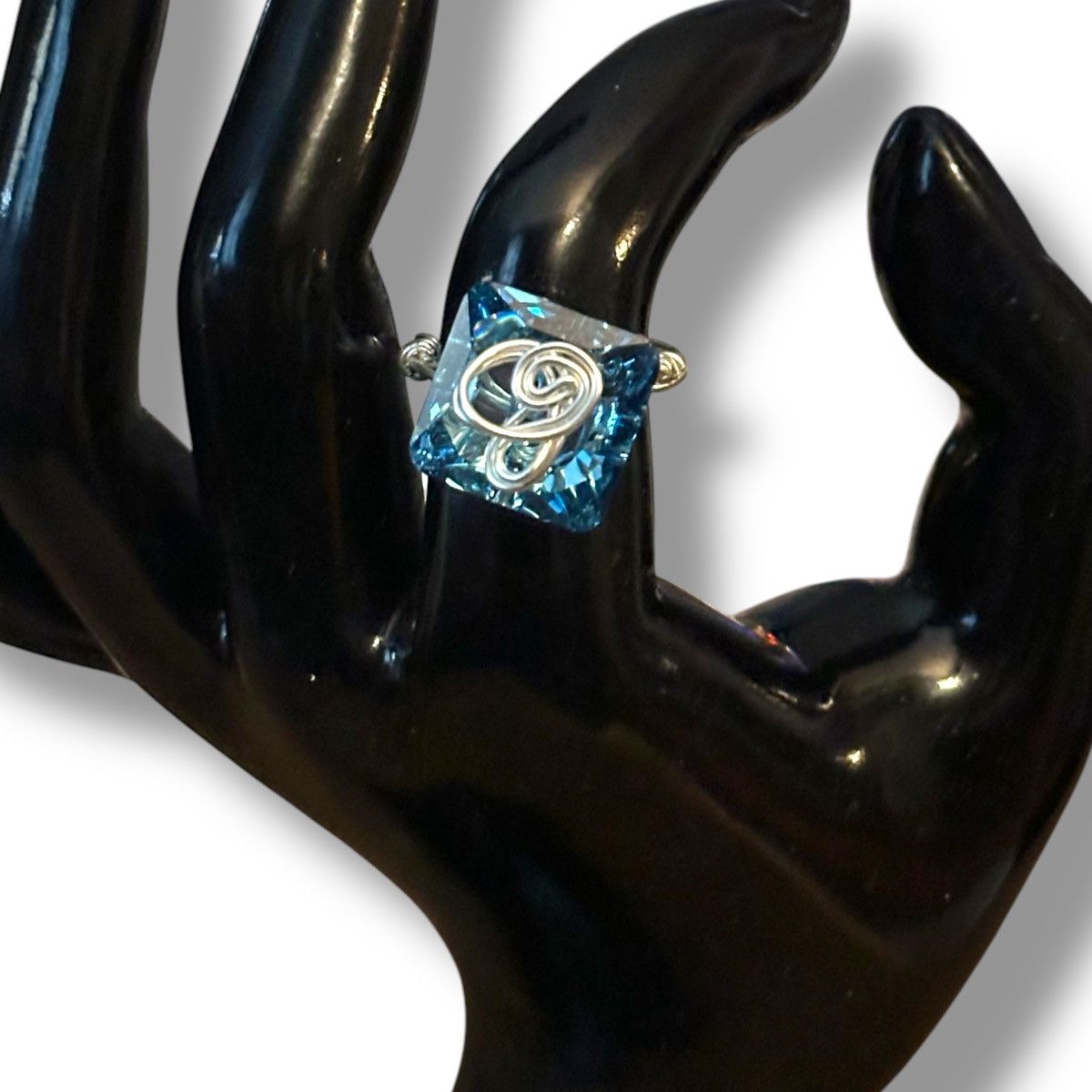 Other Silver tone wire wrapped blue crystal ring Size ONE SIZE - 2 Thumbnail