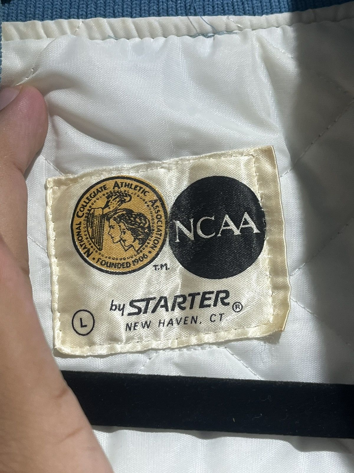 Vintage Vintage 80s NCAA University of North Carolina satin Jacket Size US L / EU 52-54 / 3 - 3 Thumbnail