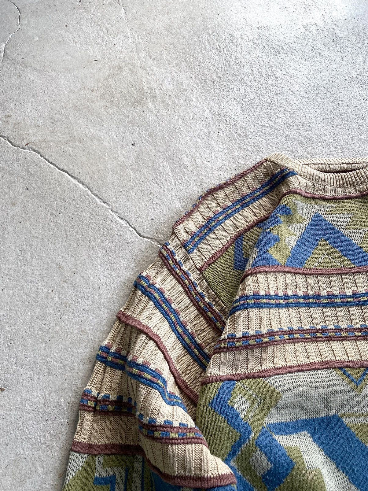 Coogi Rare! Vintage Abstract Knit Sweater Japanese Hype Retro Size US M / EU 48-50 / 2 - 4 Thumbnail
