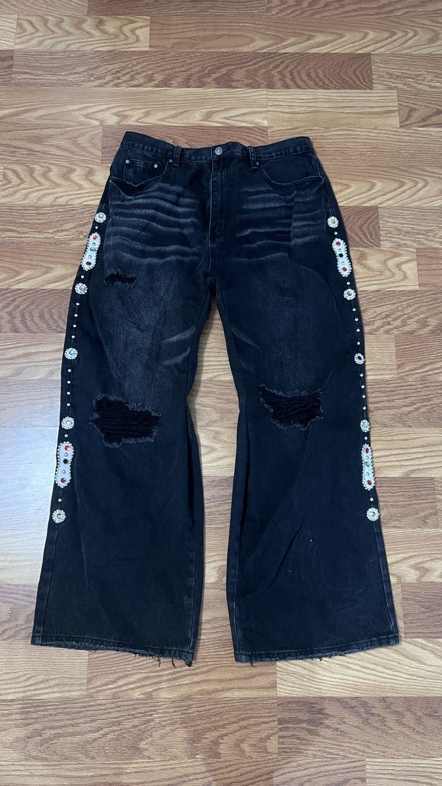 Japanese Brand Japanese Flare Denim with Rhinestones Size US 36 / EU 52 - 1 Thumbnail