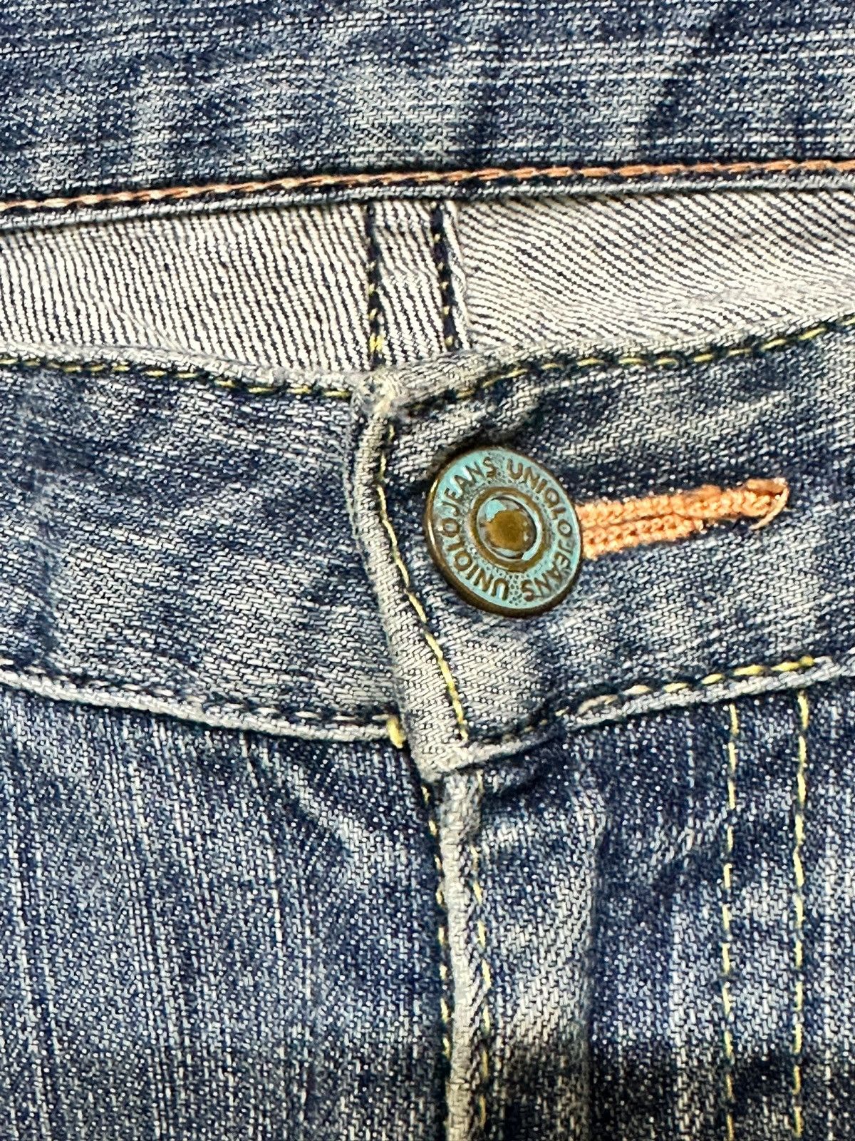 Uniqlo Vintage Uniqlo Flare Bootcut Faded Denim Size US 31 - 3 Thumbnail