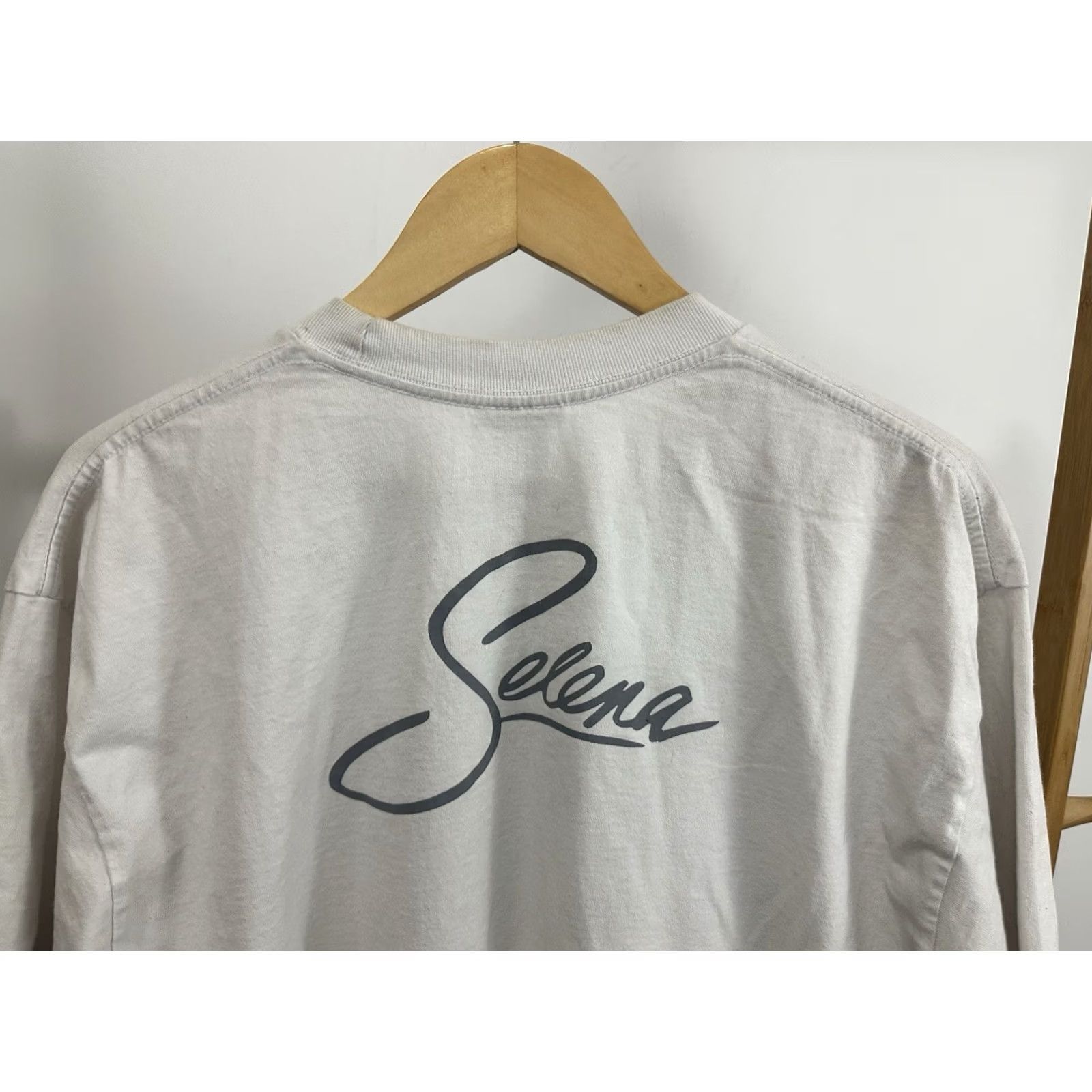 Vintage VTG Selena Quintanilla La Reina Rap Hip Hop Heavy Cotton T-Shirt XL White Mens Shirt Size US XL / EU 56 / 4 - 6 Thumbnail