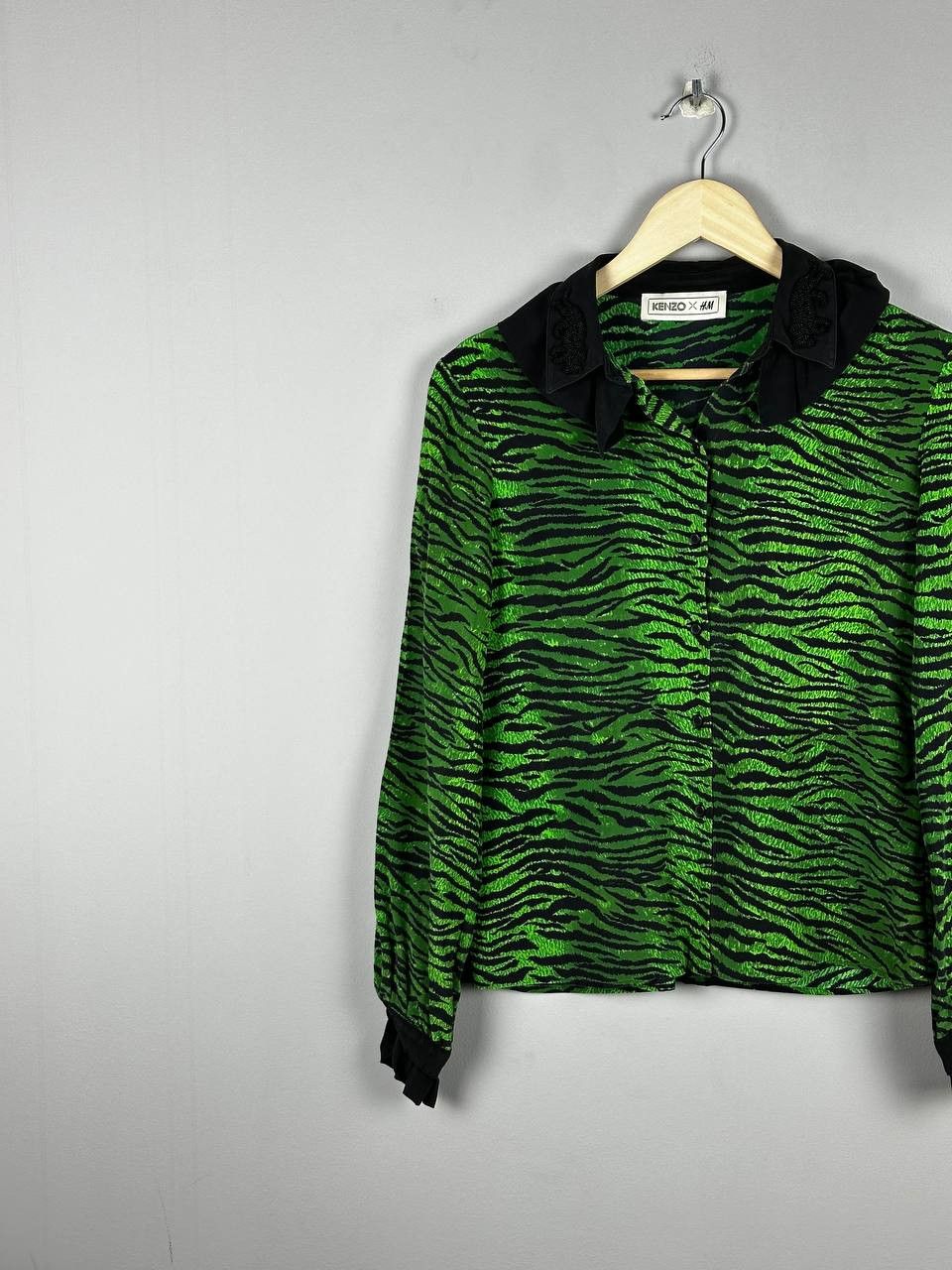 H&M × Kenzo Kenzo x HM Tiger Print Green Blouse Size XS / US 0-2 / IT 36-38 - 2 Thumbnail