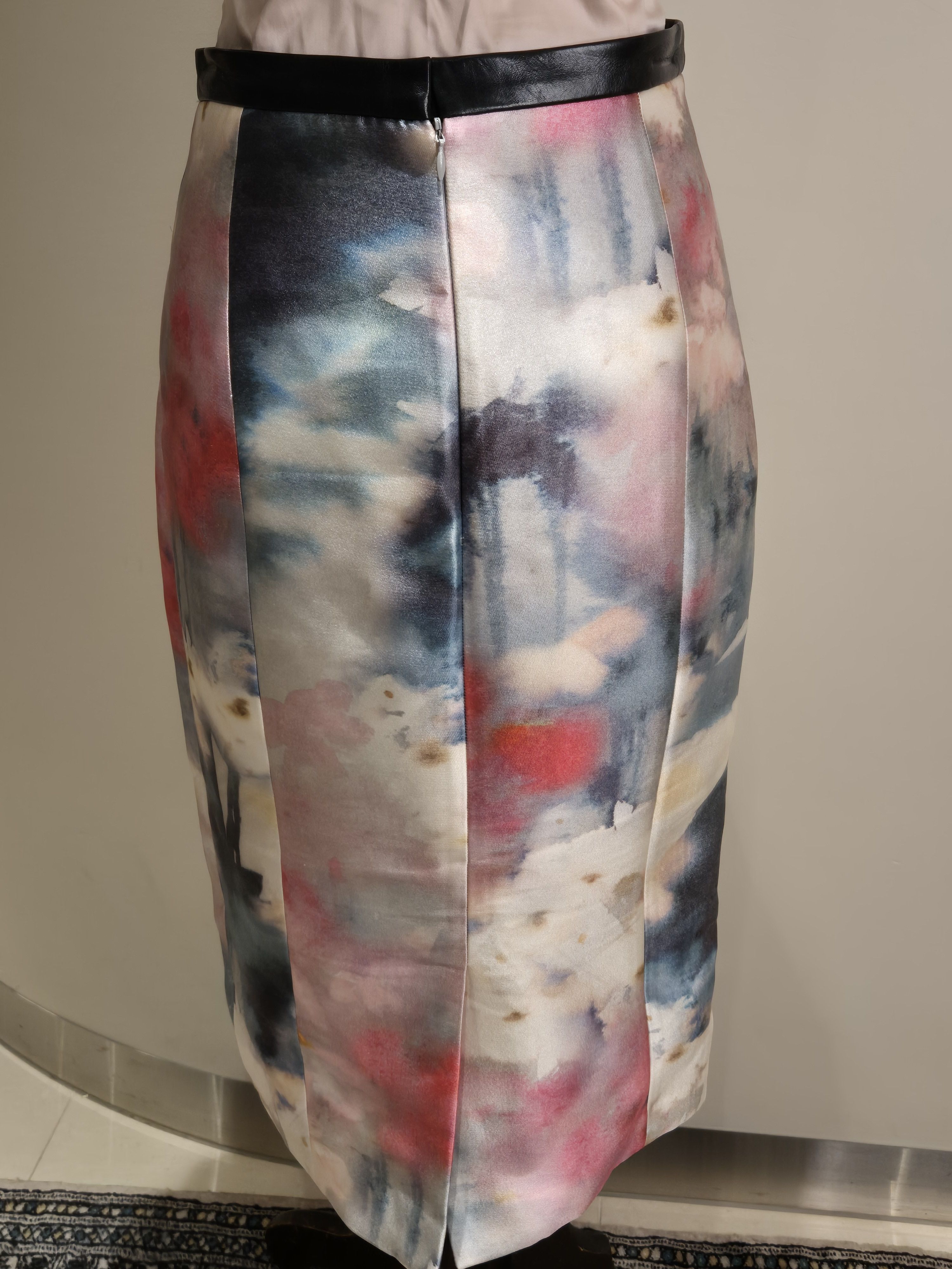 Designer Honor NYC mid length silk/leather pink/multicoloured skirt Size 27" / US 4 / IT 40 - 2 Thumbnail