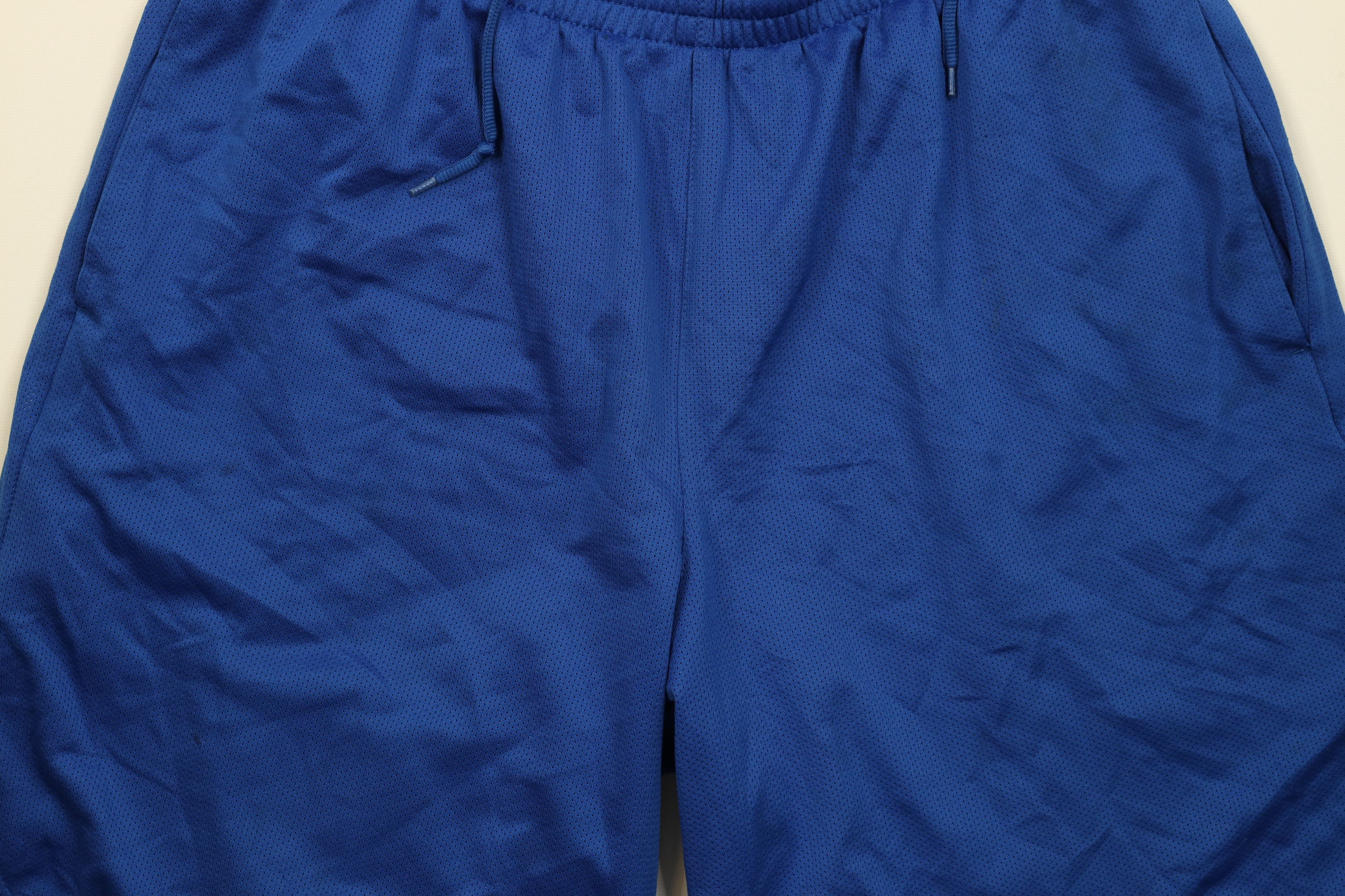 Nike Vintage Nike Travis Scott Mini Swoosh Basketball Shorts Size US 34 / EU 50 - 3 Thumbnail