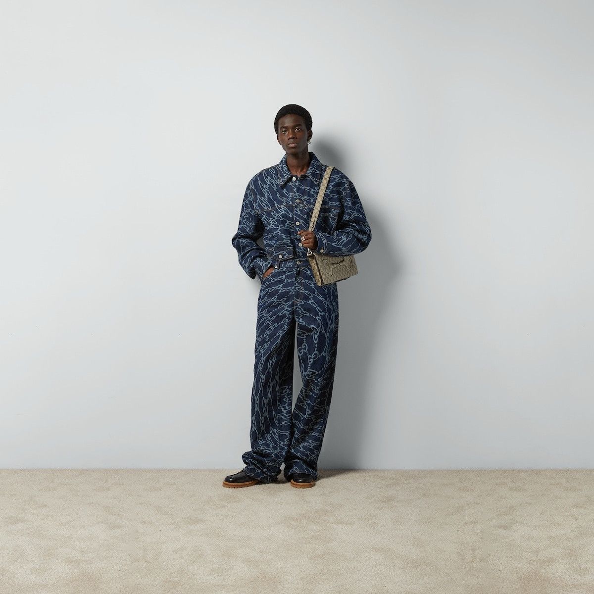 Gucci o1s1wg110125 Wavy GG Laser Print Denim Pant in Dark Blue Size US 30 / EU 46 - 4 Thumbnail
