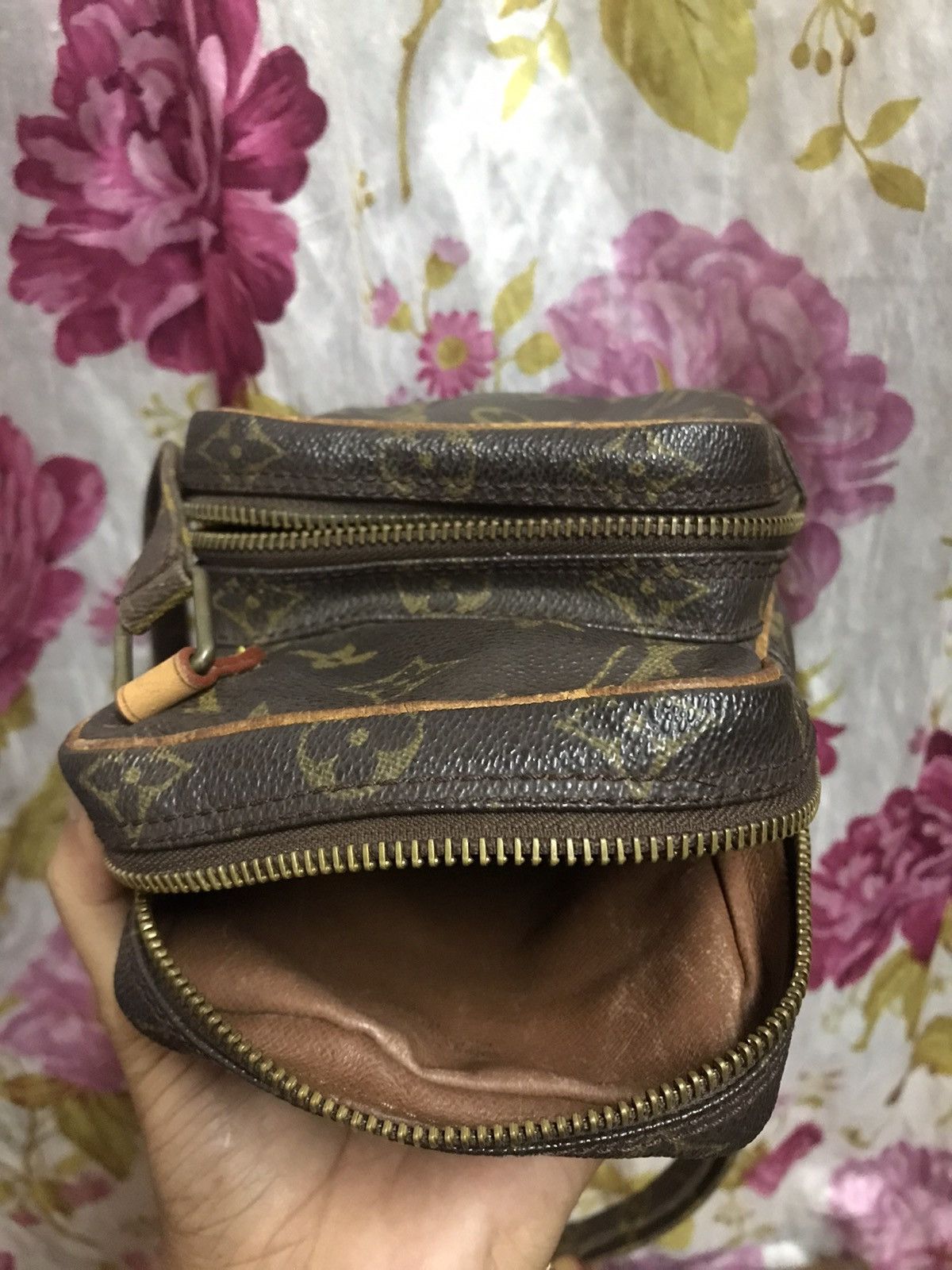 Louis Vuitton Authentic Louis Vuitton Mini Amazon Shoulder Size ONE SIZE - 7 Thumbnail