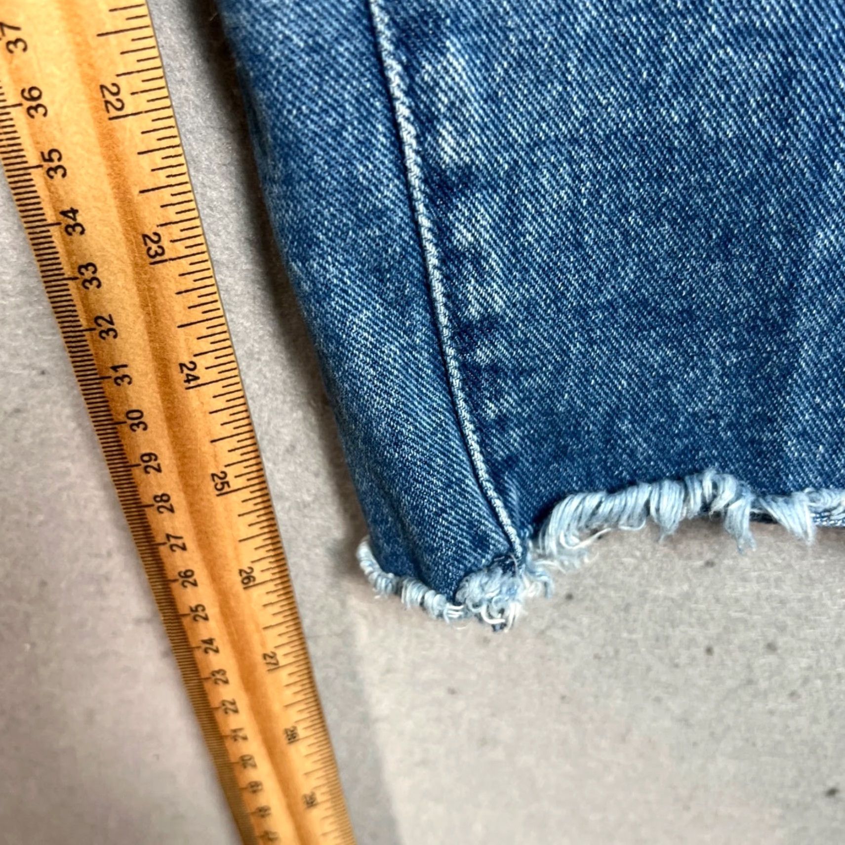 Dolls Kill VINTAGE Dolls Kill X Bratz WOMENS Jeans High-Waisted Tapered M Blue Rhinestone Detail 90s Mens Womens Girls Size 32" / US 10 / IT 46 - 7 Thumbnail