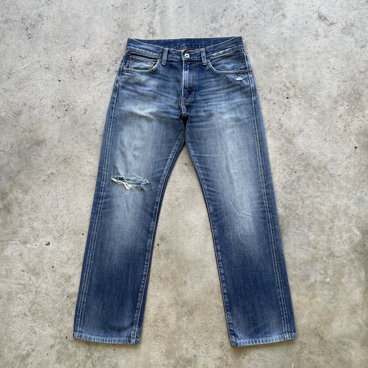 Japanese Brand Vintage Japanese Distressed Jeans Faded Denim Pants W31 Size US 31 - 1 Thumbnail