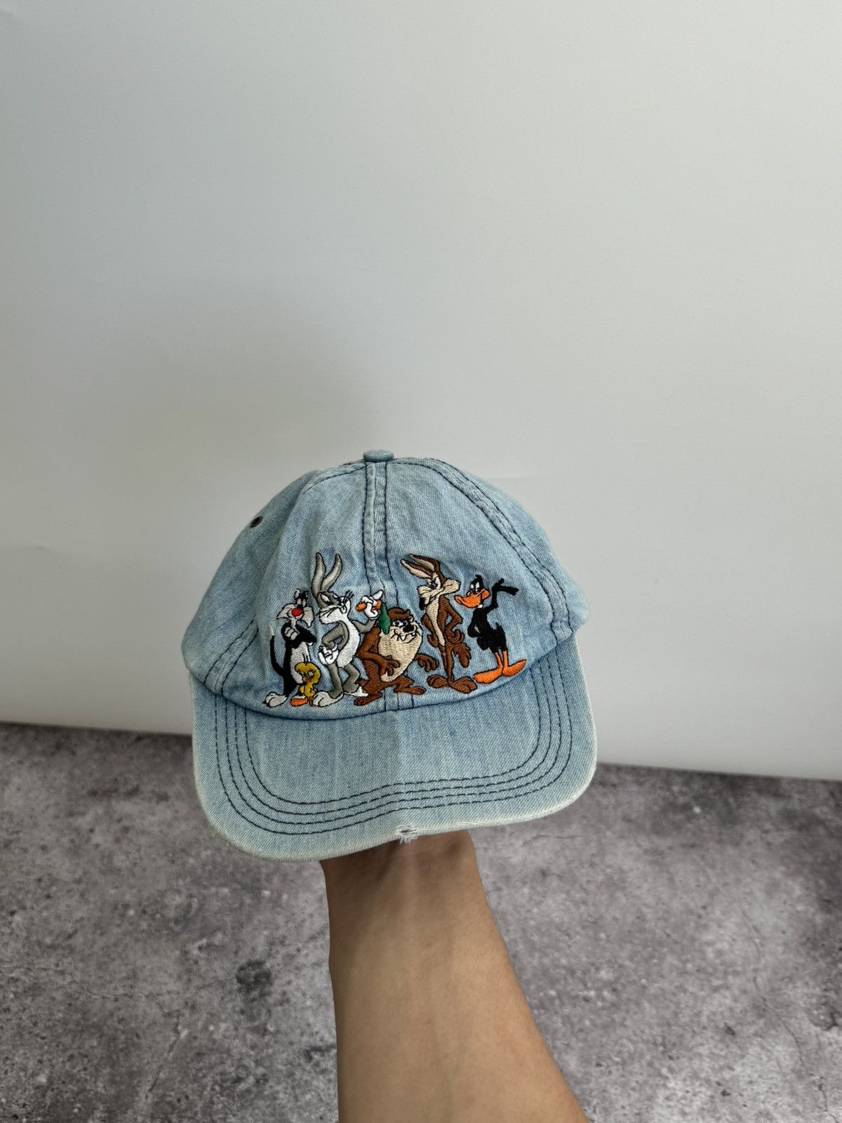 Vintage × Warner Bros Vintage Warner Bros cap hat 1996 Size ONE SIZE - 4 Thumbnail