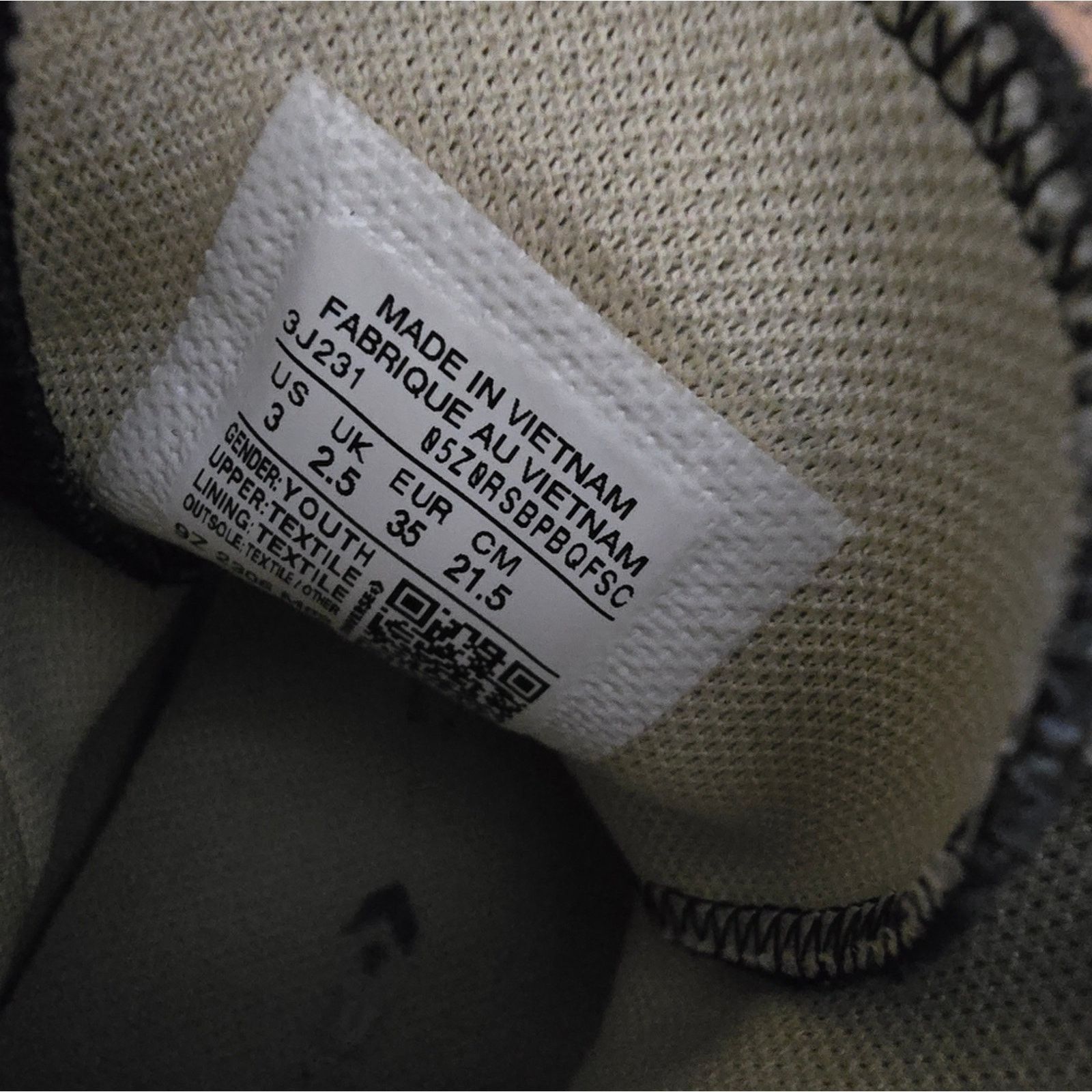 Converse Black | CONVERSE | High Top Sneaks Size US 5 / EU 37 - 5 Thumbnail