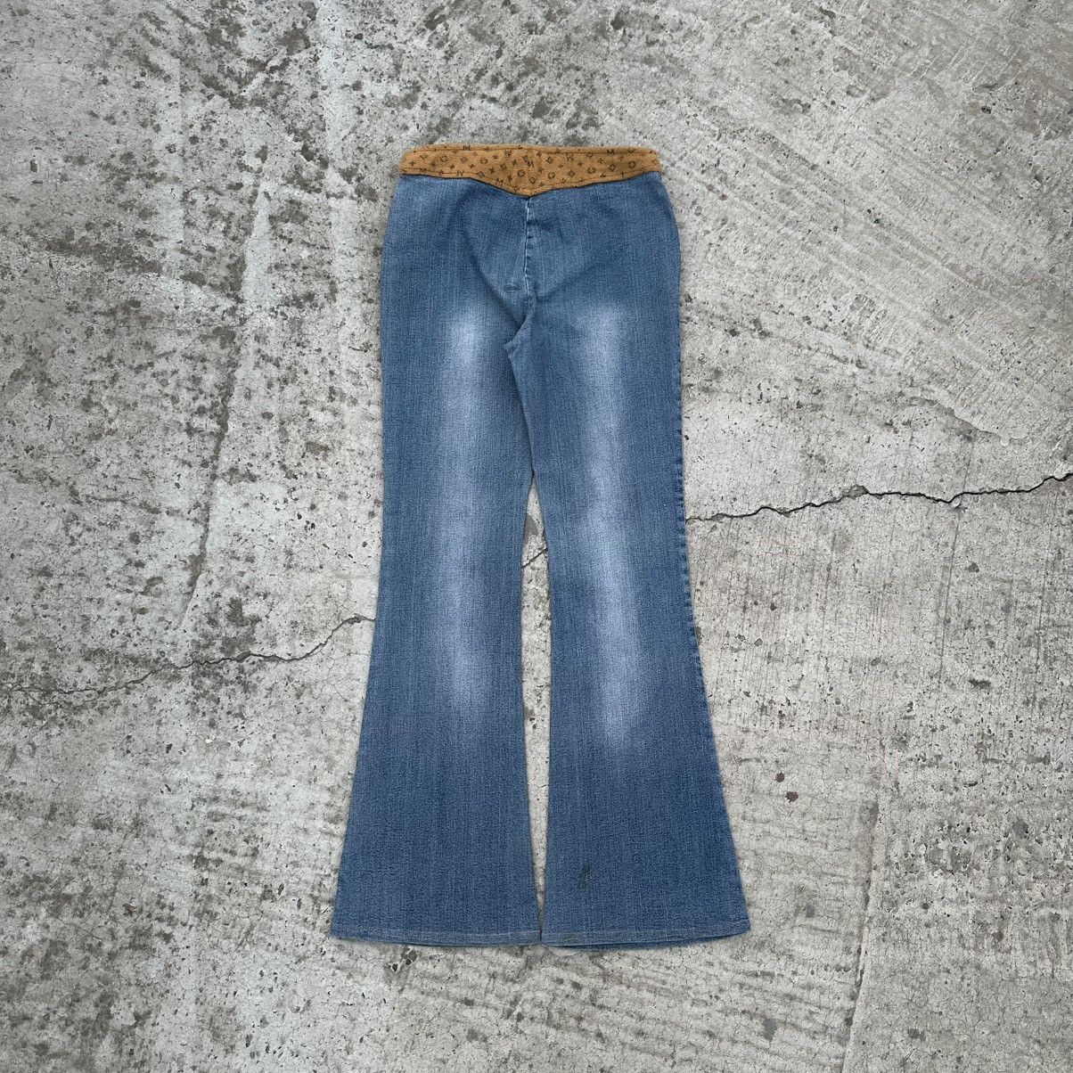 Le Grande Bleu (L.G.B.) Vintage Women’s Flared Yi Jue Jeans Y2K 00s Size L Size 32" / US 10 / IT 46 - 2 Thumbnail