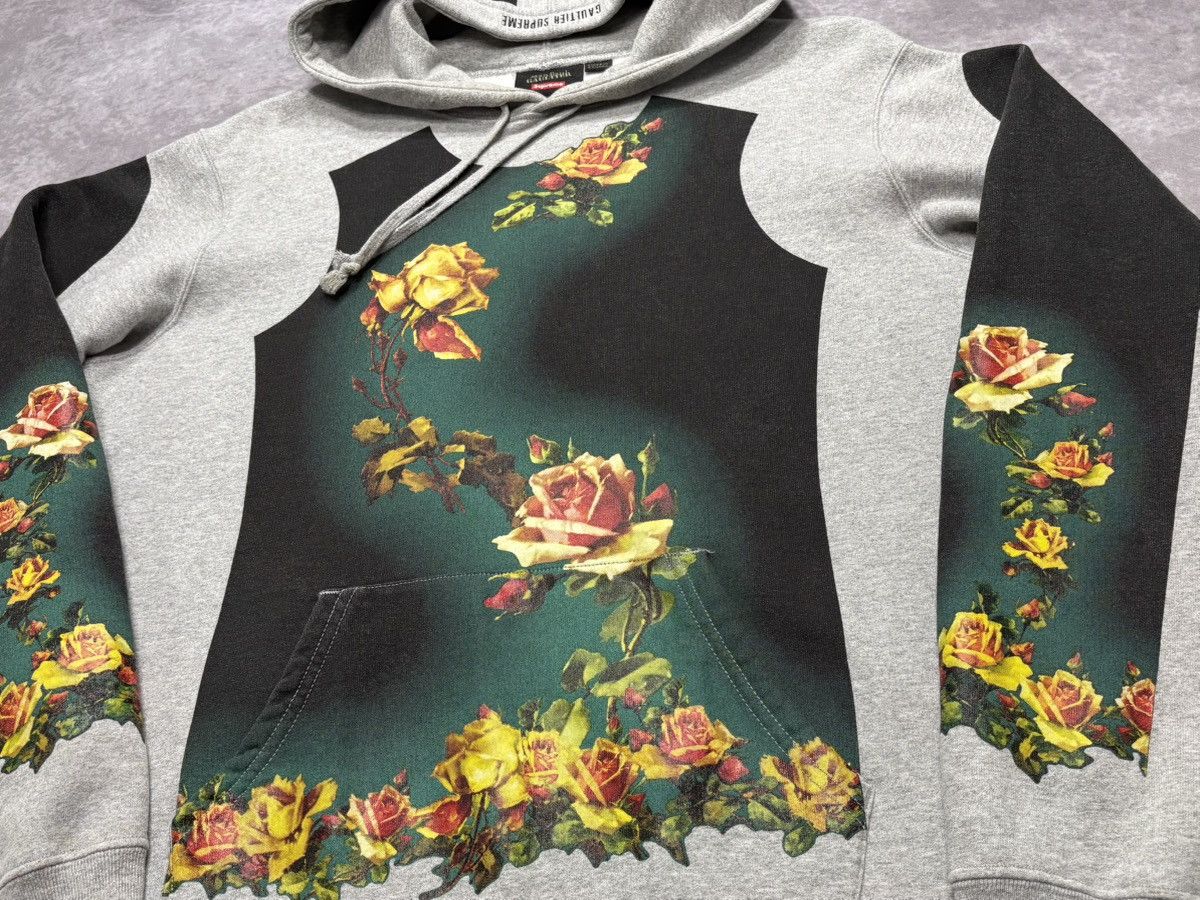 Jean Paul Gaultier × Supreme Supreme Jean Paul Gaultier Floral Print Hooded Sweatshirt Size US M / EU 48-50 / 2 - 2 Thumbnail