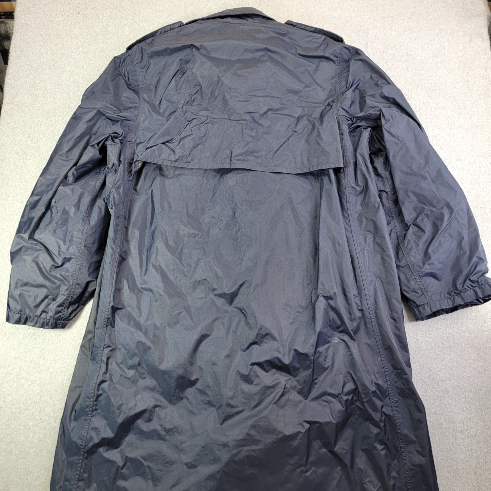 Vintage VINTAGE Brownwood Mfg. Co. Coat Mens 40 Blue Nylon Raincoat Military USAF 70s Size US XXS / EU 40 - 6 Thumbnail