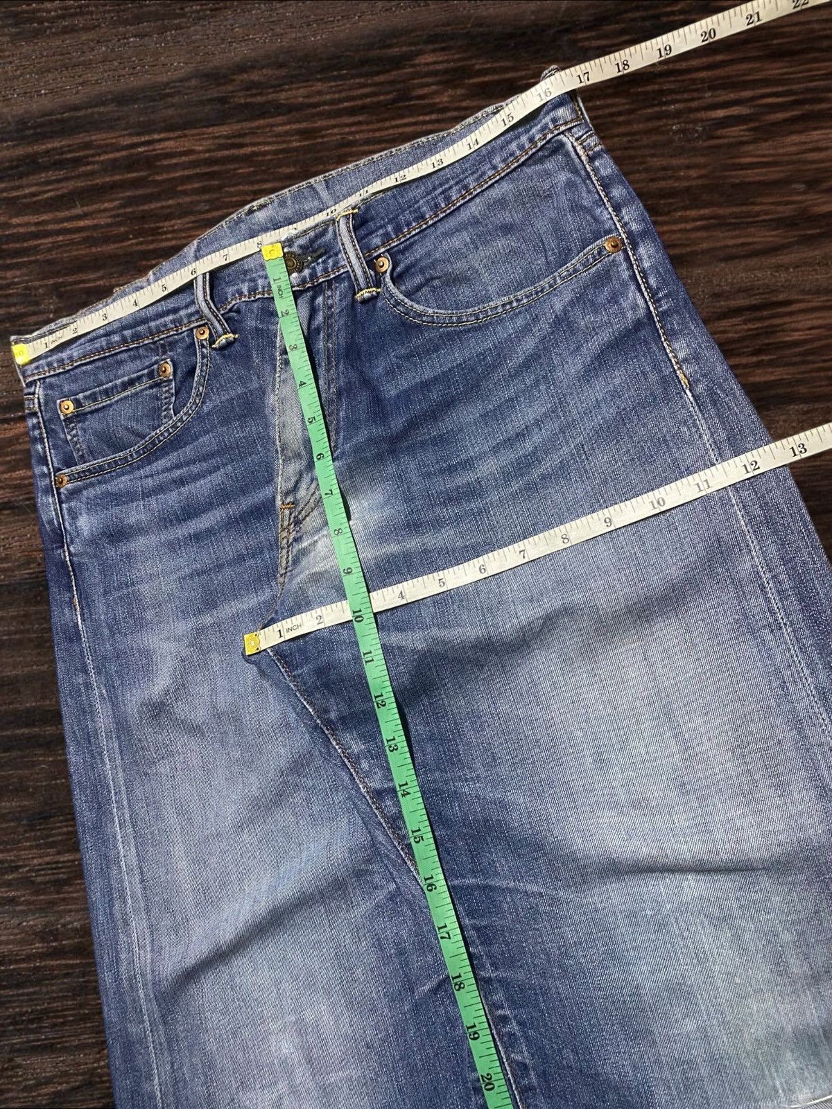 Levi's Vintage Levis 505 Faded Wash Distressed Loose Jeans Size US 33 - 13 Thumbnail