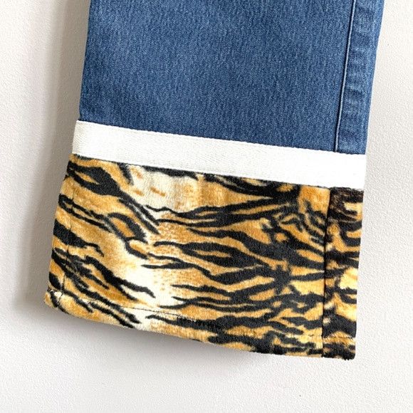 Guess Y2K Guess Bootcut Cropped Jeans w/ Faux Fur Trim - 28" Size 28" / US 6 / IT 42 - 5 Thumbnail
