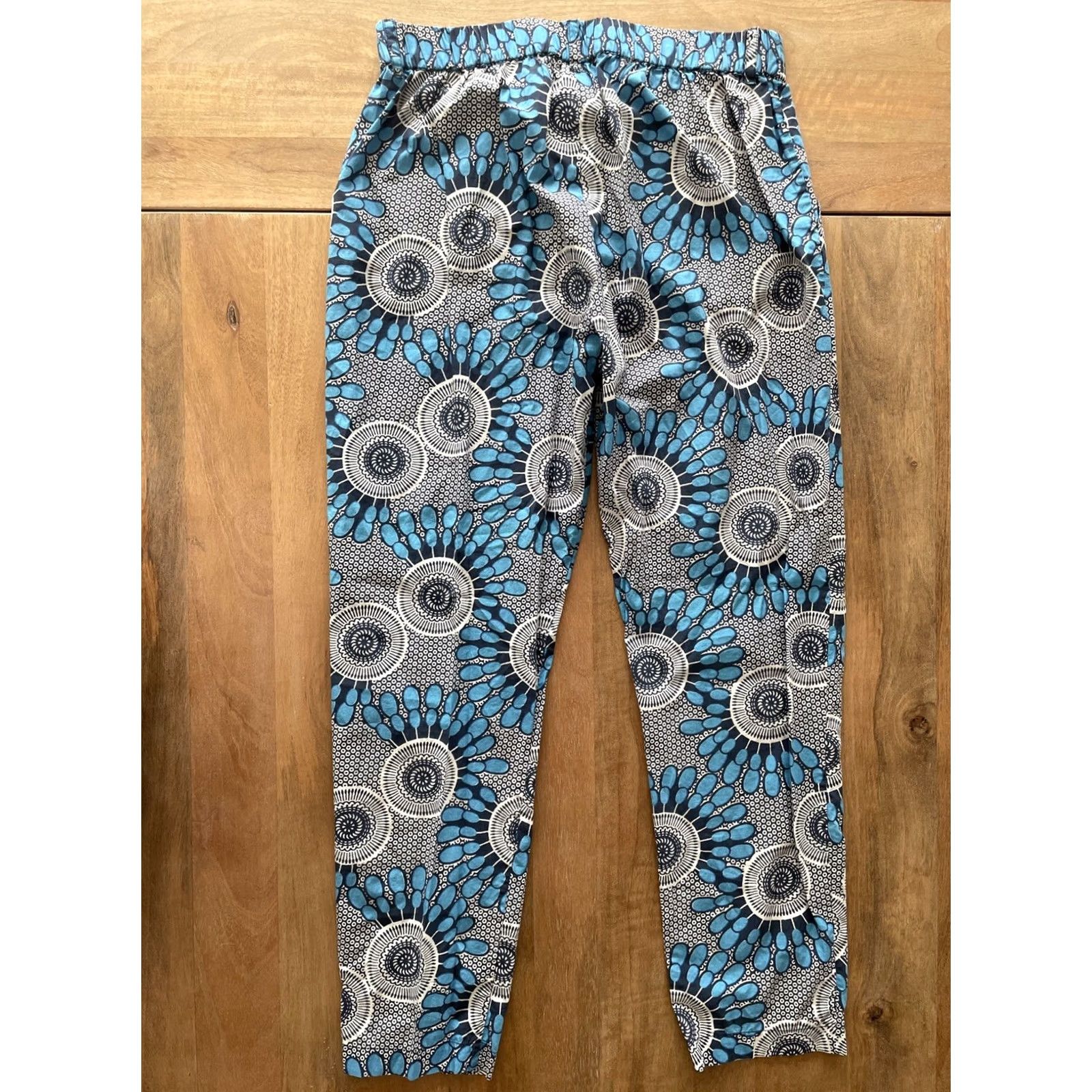 Figue Figue Zuri African Moon Floral Cropped Pants Womens S Blue Silk? (Oops) Size 28" / US 6 / IT 42 - 2 Thumbnail