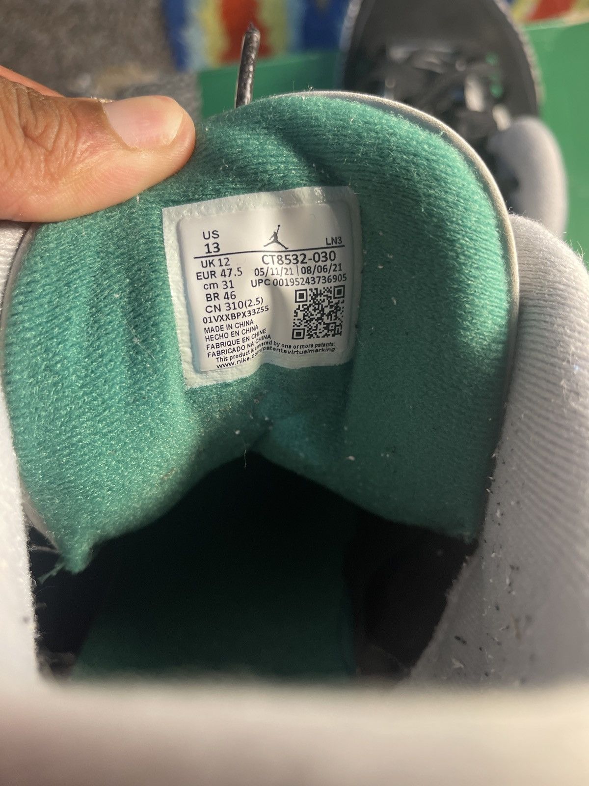 Jordan Brand Air Jordan 3 Retro “Pine Green” Size US 13 / EU 46 - 7 Thumbnail
