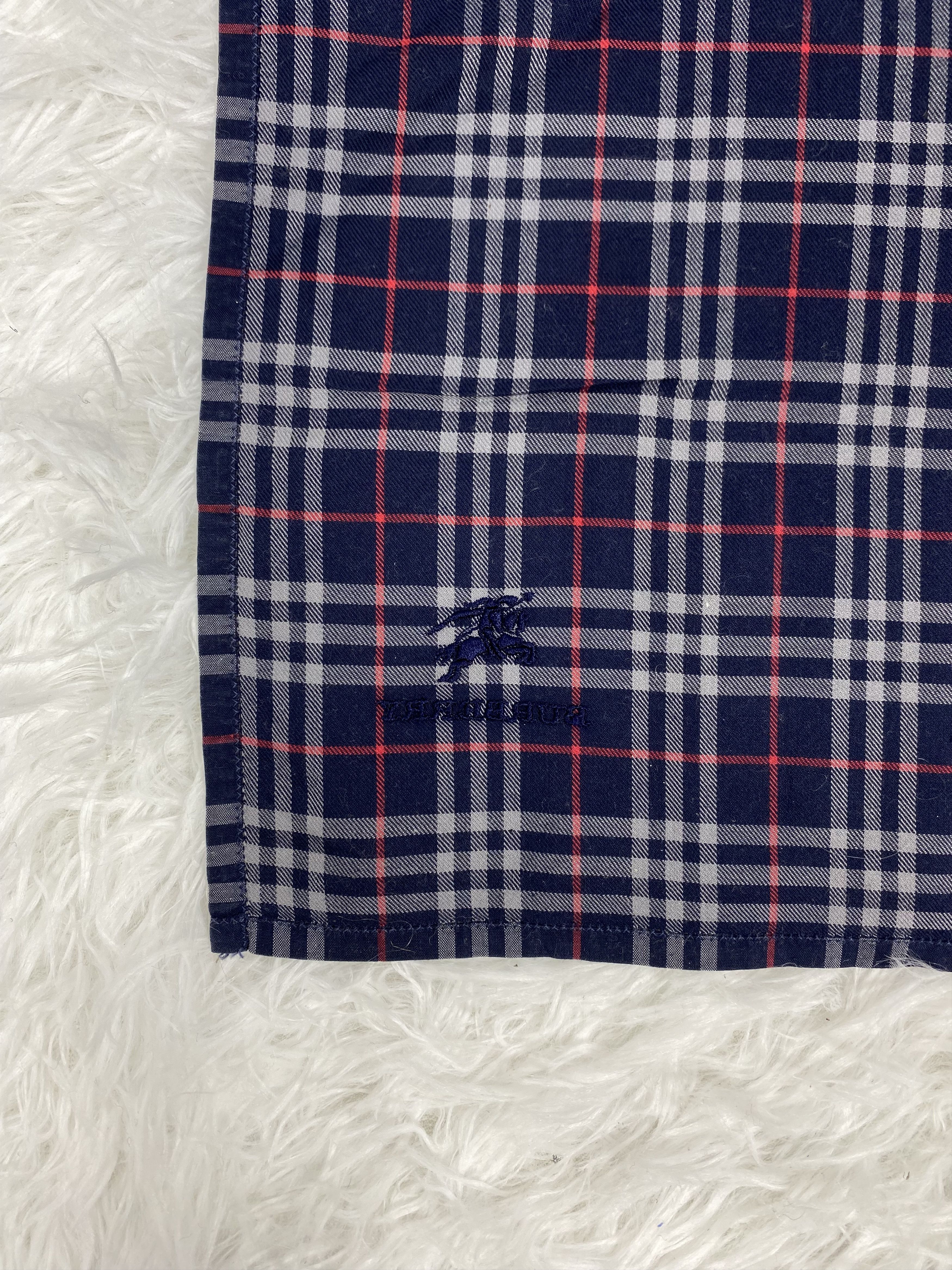 Burberry × Vintage Vintage Burberry Handkerchief PH0057 Size ONE SIZE - 4 Thumbnail