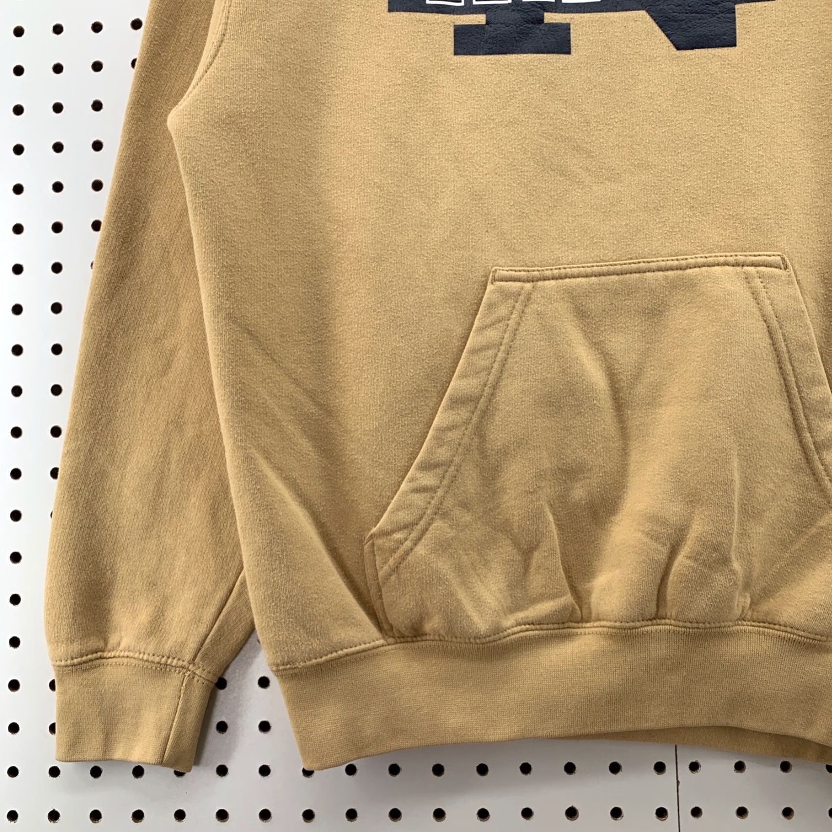 NCAA VINTAGE Pennant Notre Dame Hoodie Sweatshirt Unisex Adults XS Brown Graphic Print Pullover Hooded Notre Dame 90s Mens Womens Size US XS / EU 42 / 0 - 4 Thumbnail